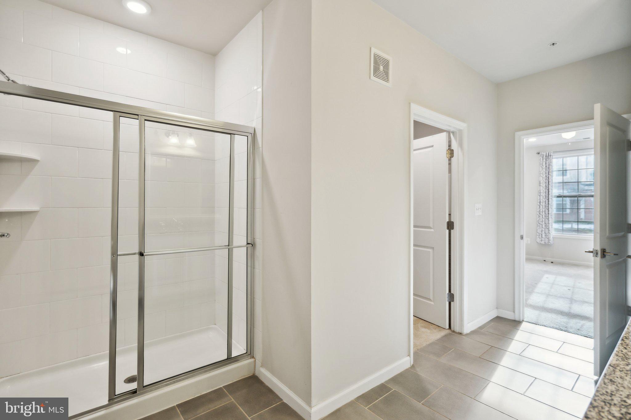 RIDGES AT LOUDOUN VALLEY - Residential Lease