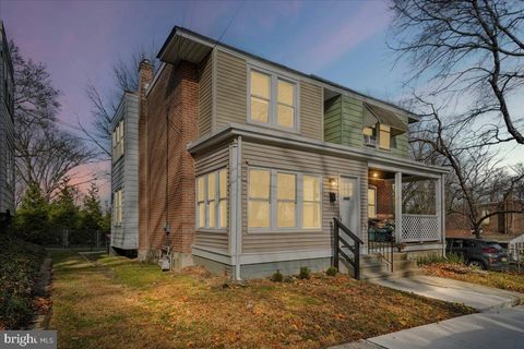 Townhouse For Sale - 1024 E 18th Street<br/> Delaware County, Chesterfield, PA 19013