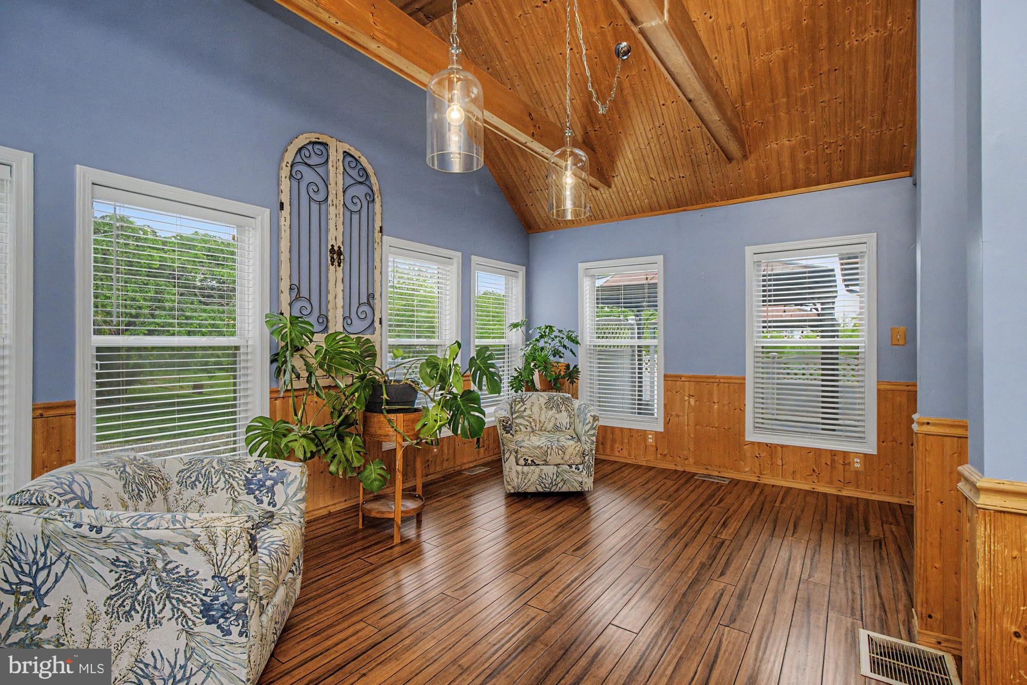 FREELAND - Residential