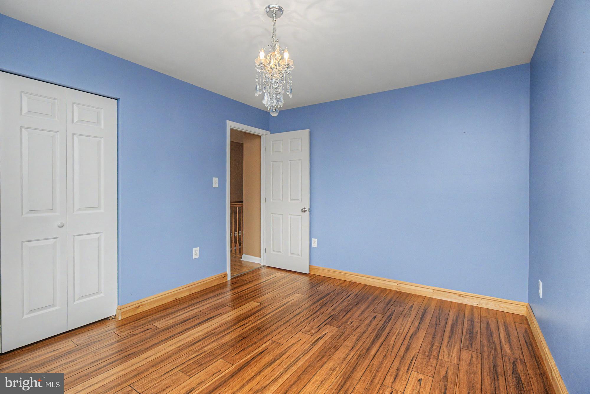 FREELAND - Residential