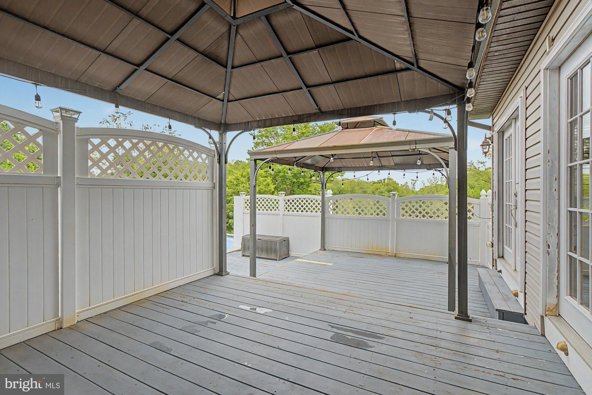 FREELAND - Residential