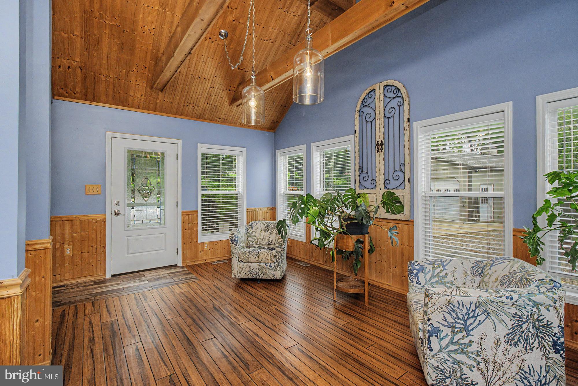 FREELAND - Residential