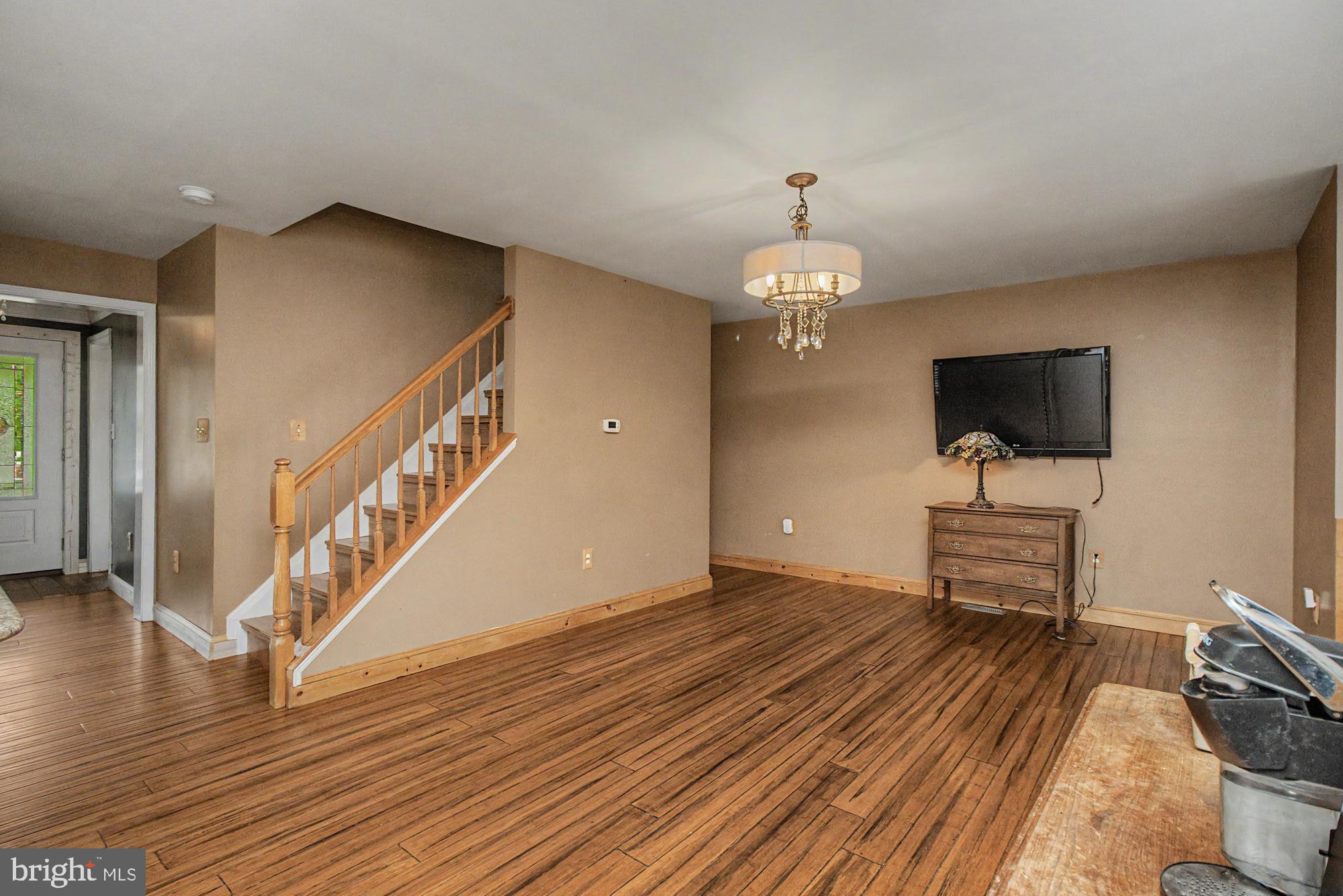 FREELAND - Residential