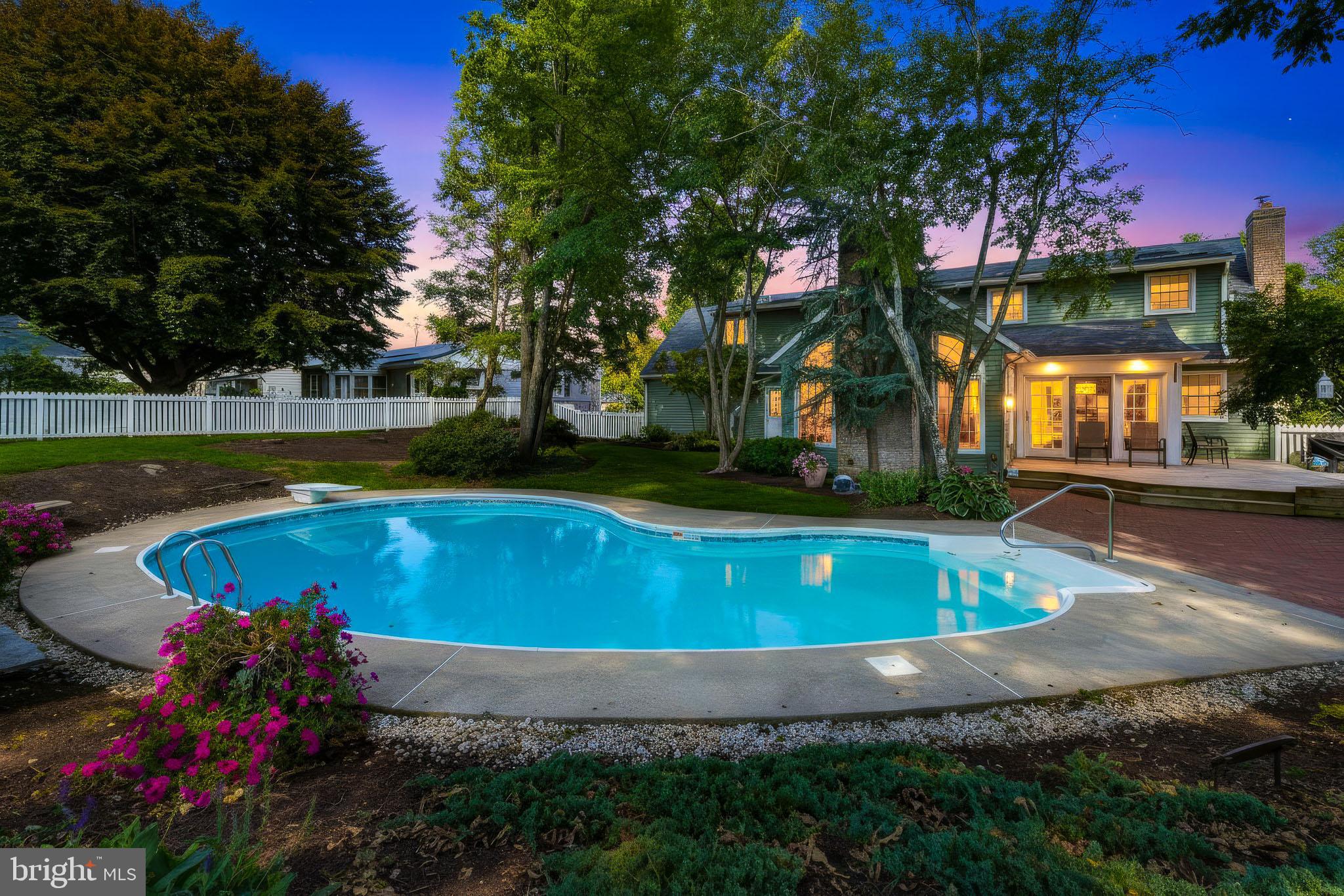 270 HIGHVIEW DRIVE