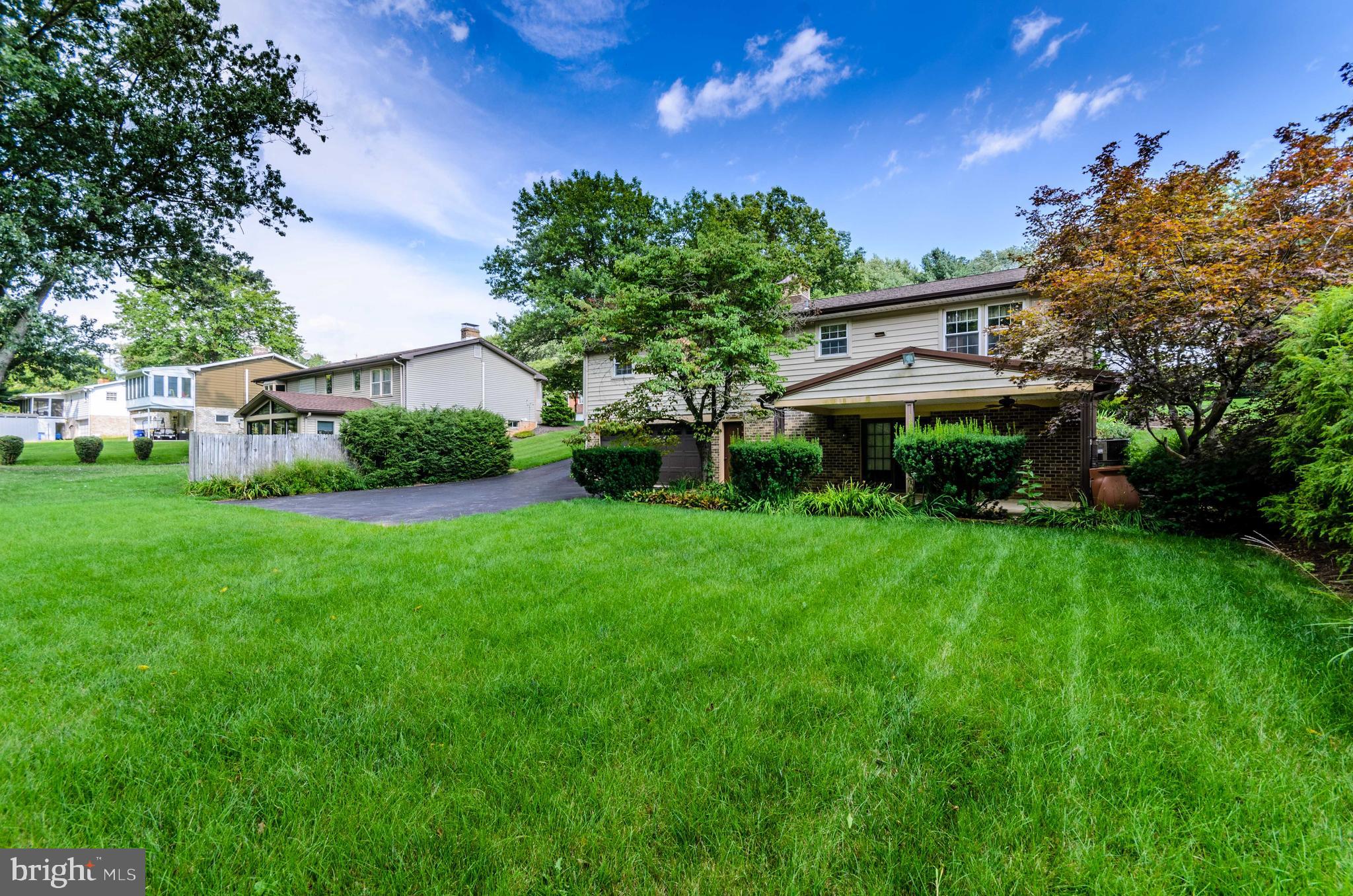 ARLINGTON PARK - Residential