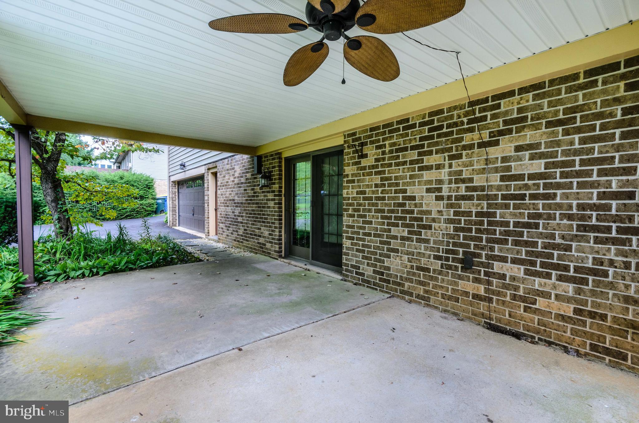 ARLINGTON PARK - Residential