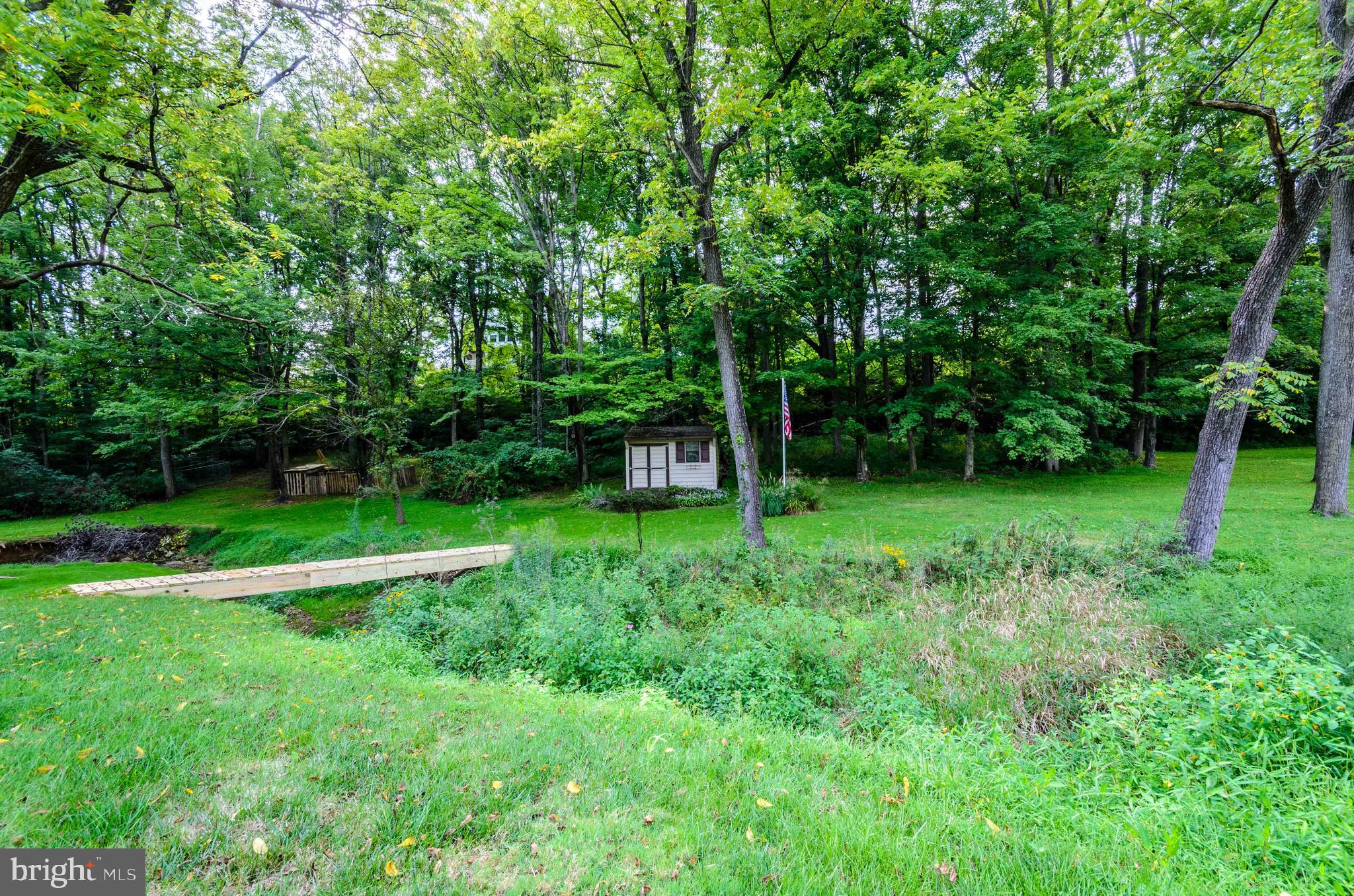 ARLINGTON PARK - Residential