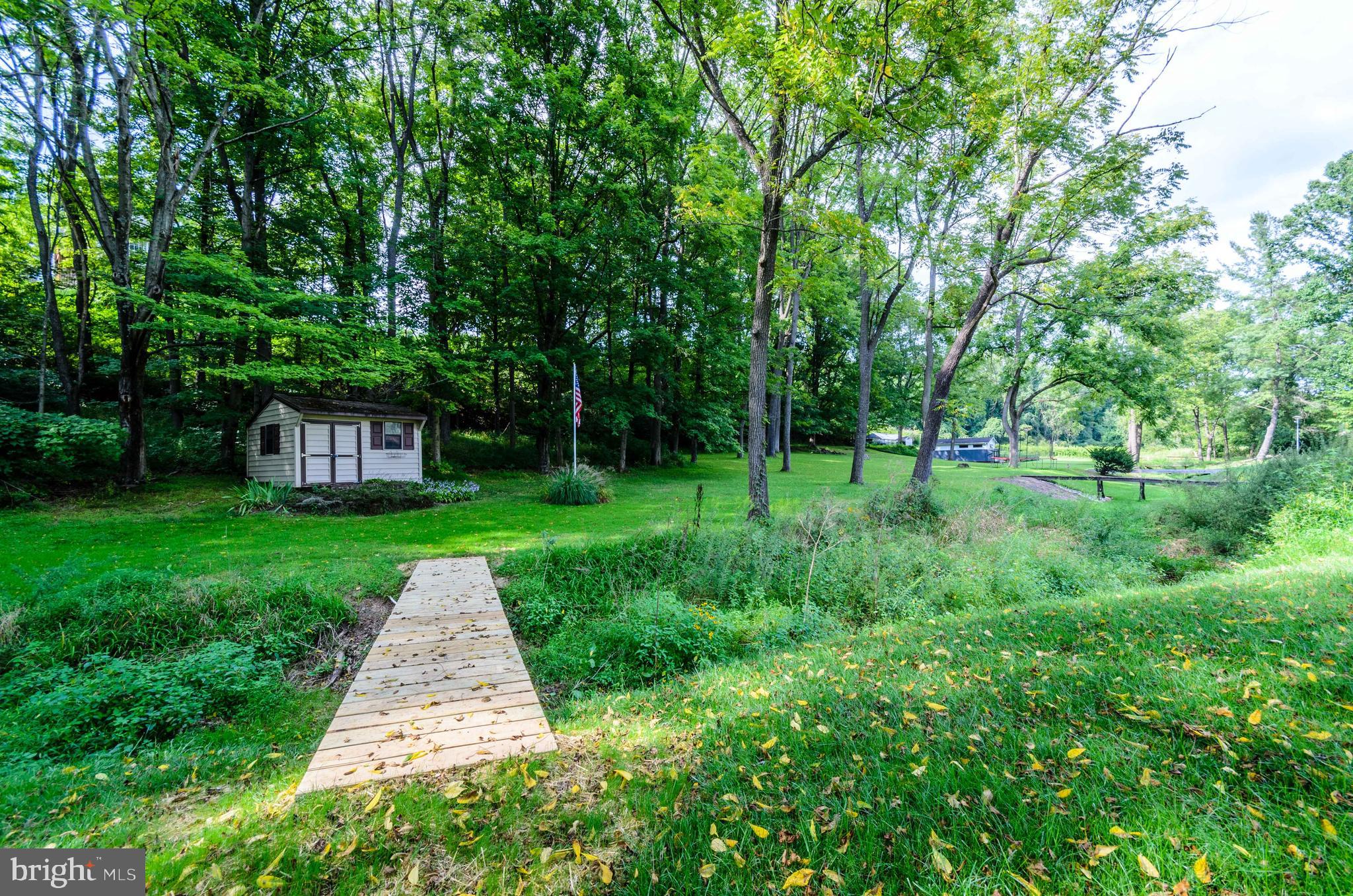 ARLINGTON PARK - Residential