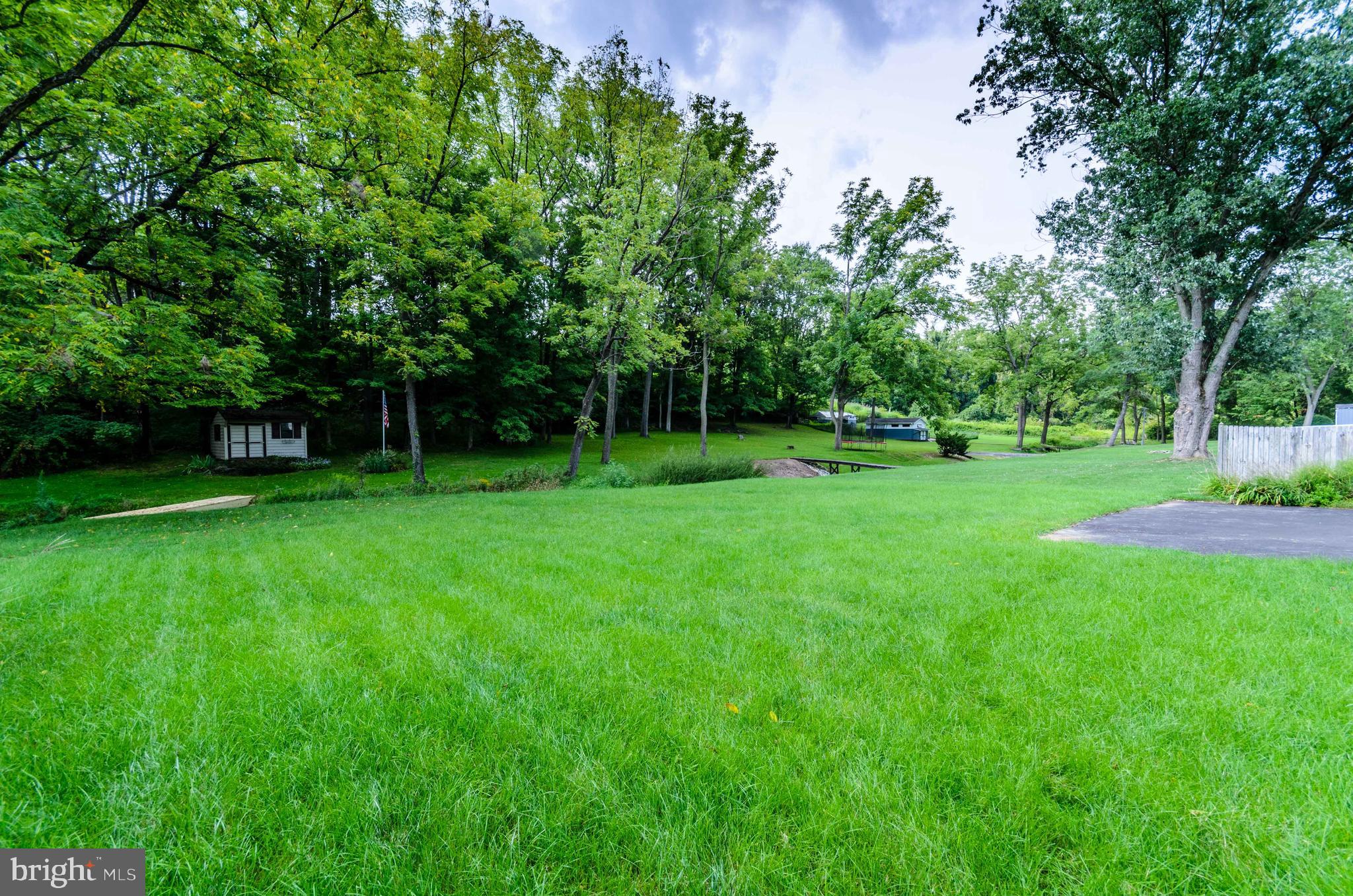 ARLINGTON PARK - Residential