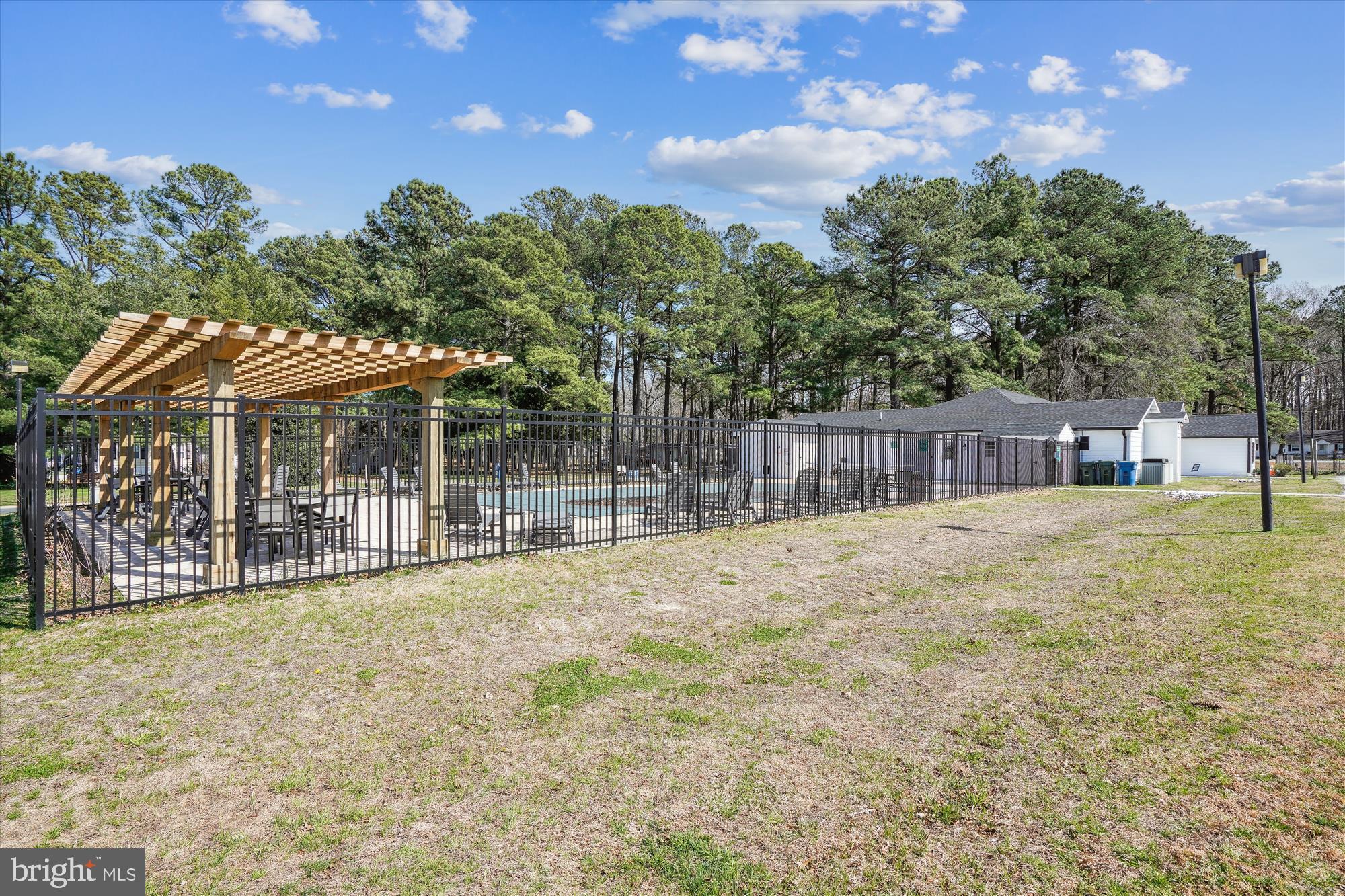 HYDE PARK - Residential