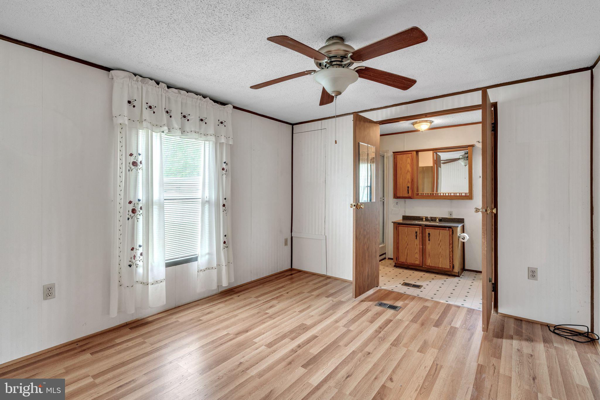 HYDE PARK - Residential