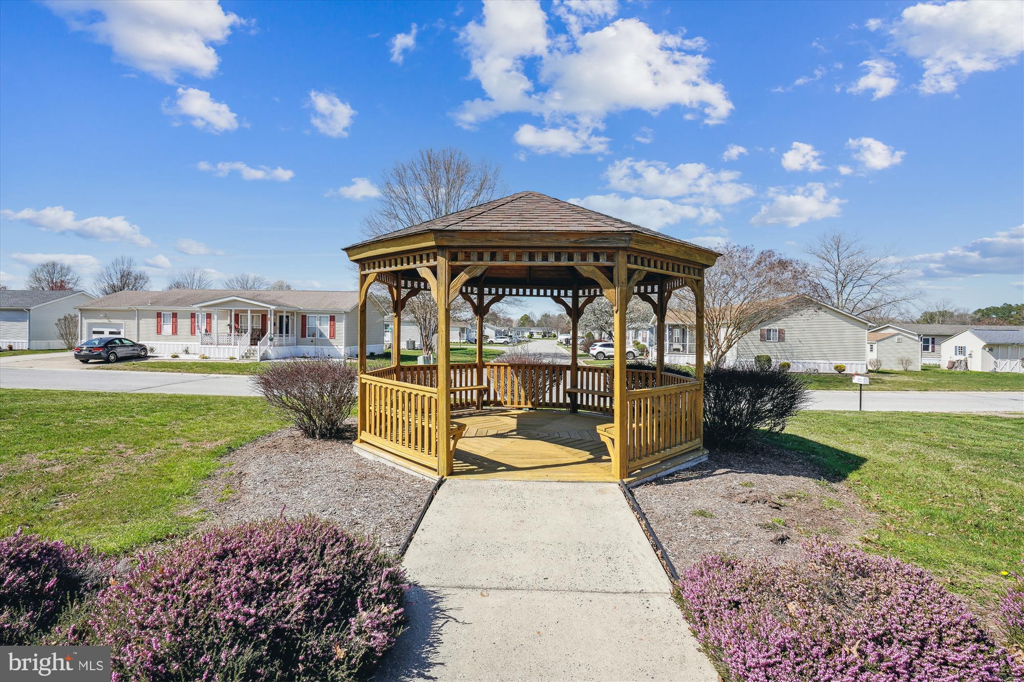 HYDE PARK - Residential