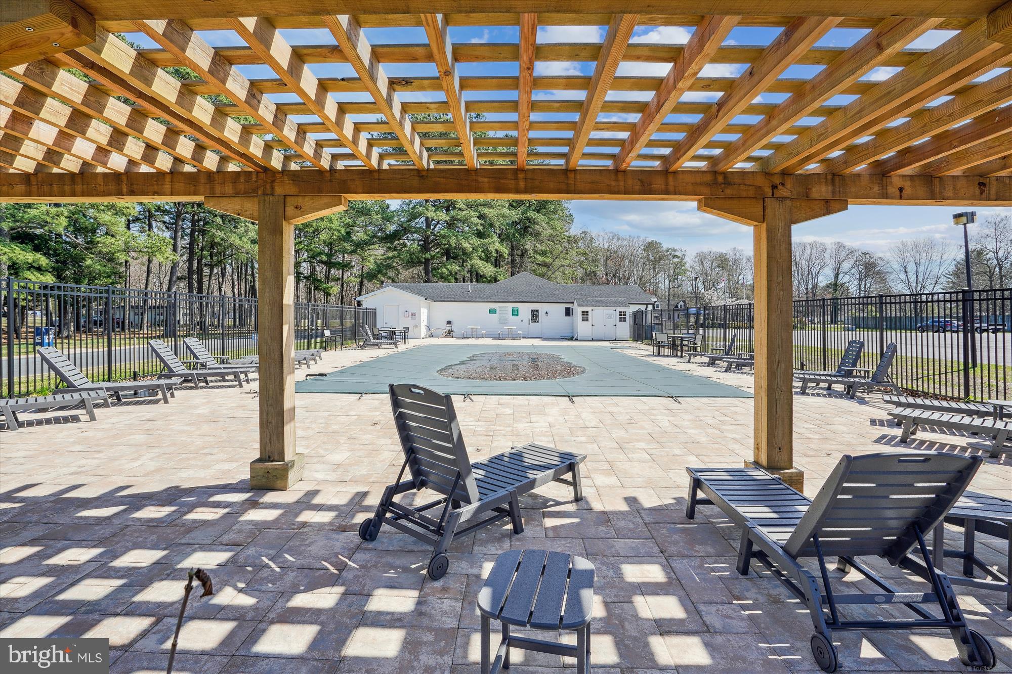 HYDE PARK - Residential