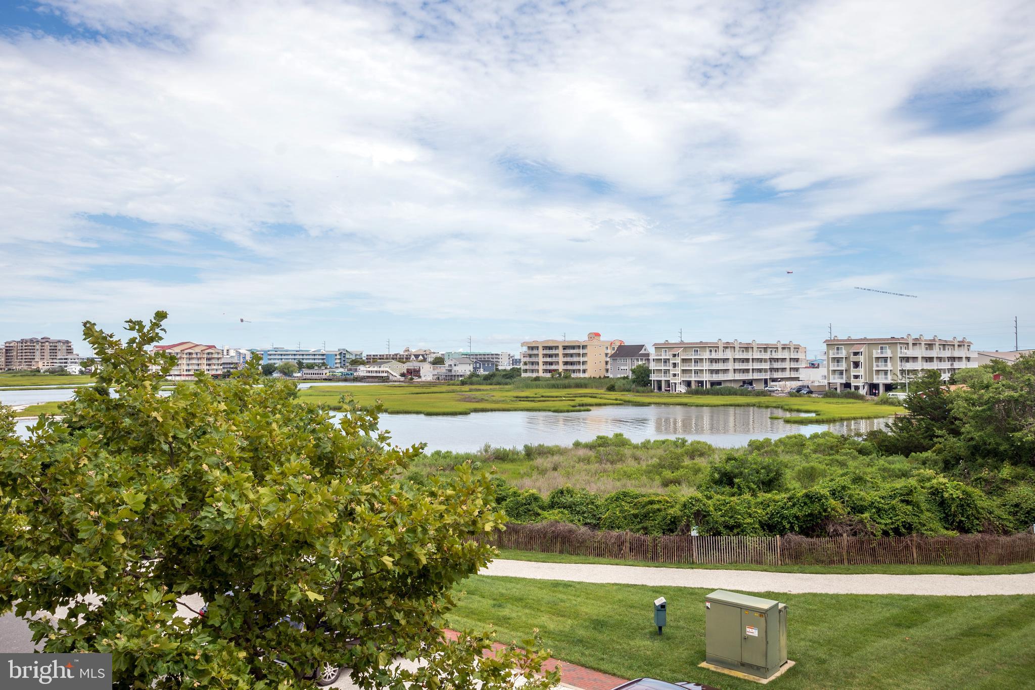 SUNSET ISLAND - Residential