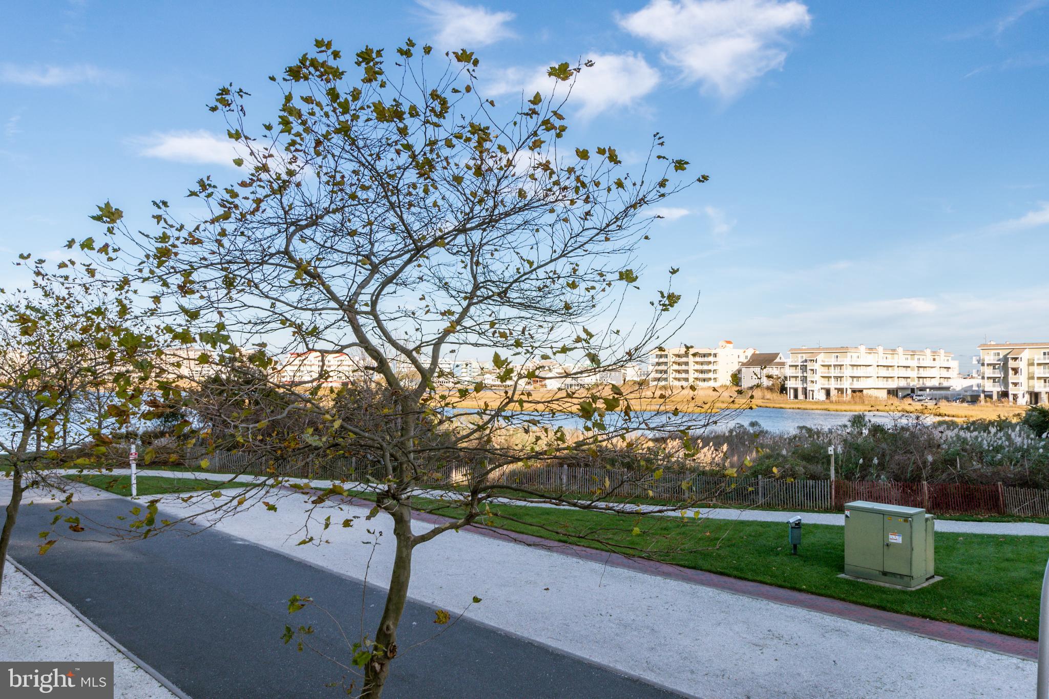 SUNSET ISLAND - Residential