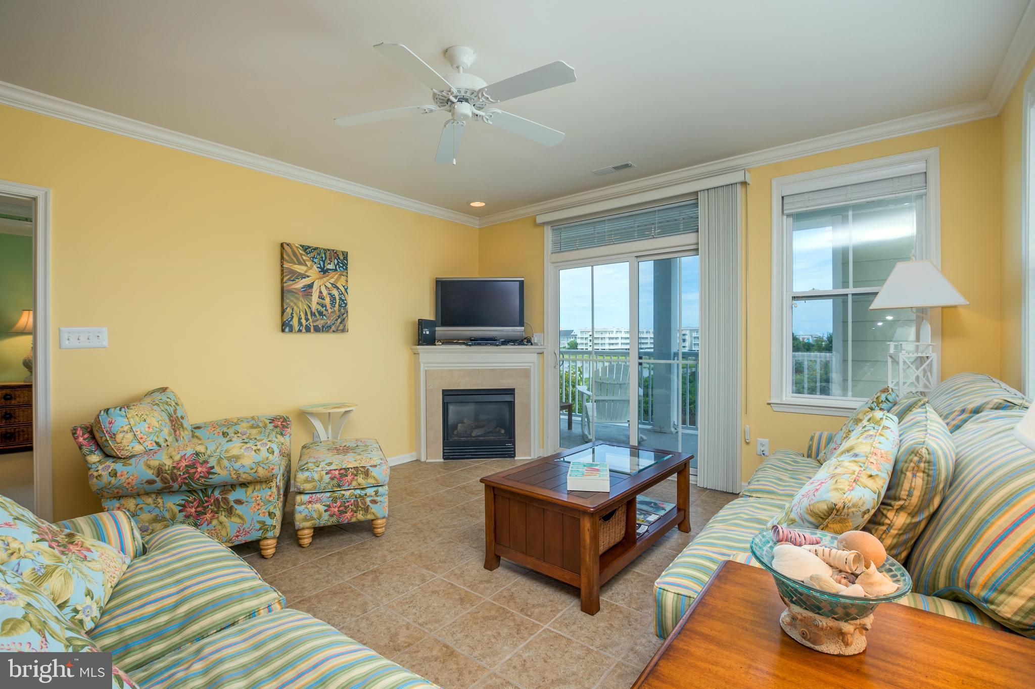 SUNSET ISLAND - Residential