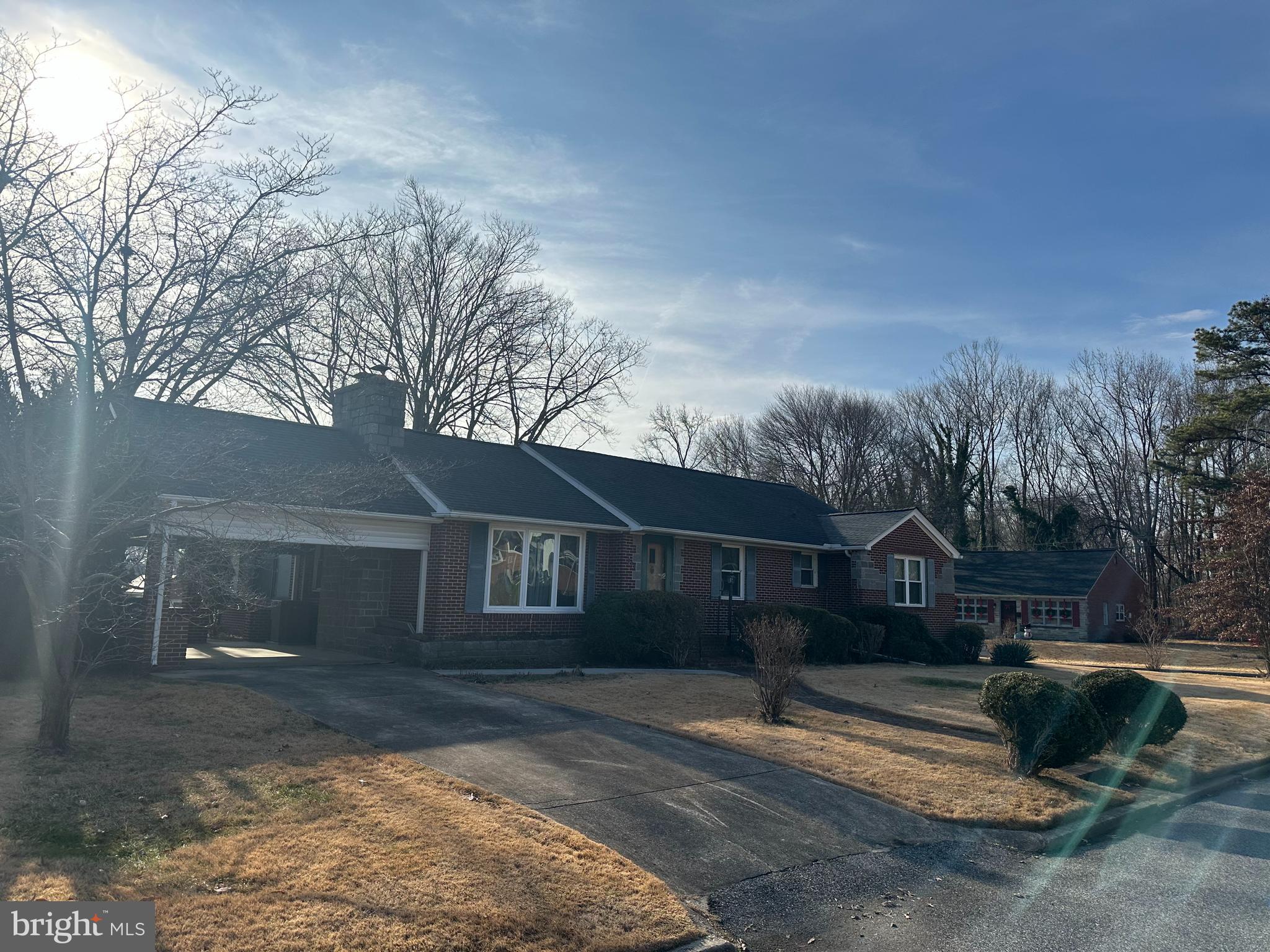 BURKLEY MANOR - Residential