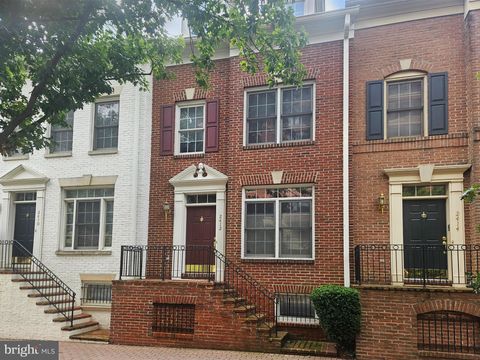 2412 14TH STREET N ARLINGTON VA 22201