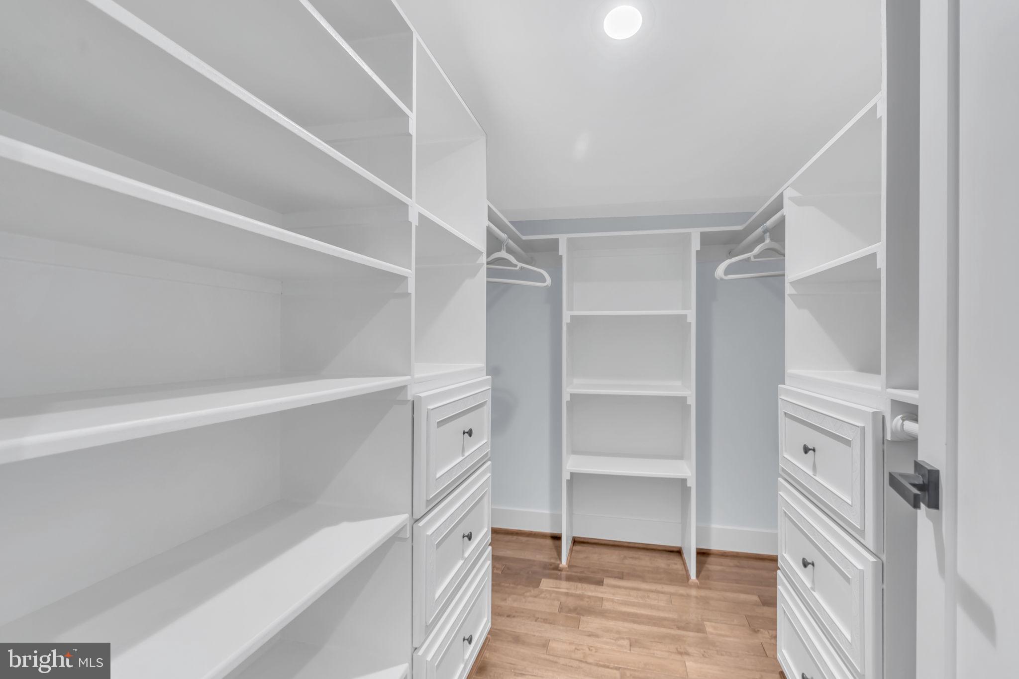 ALEXANDRIA - Residential