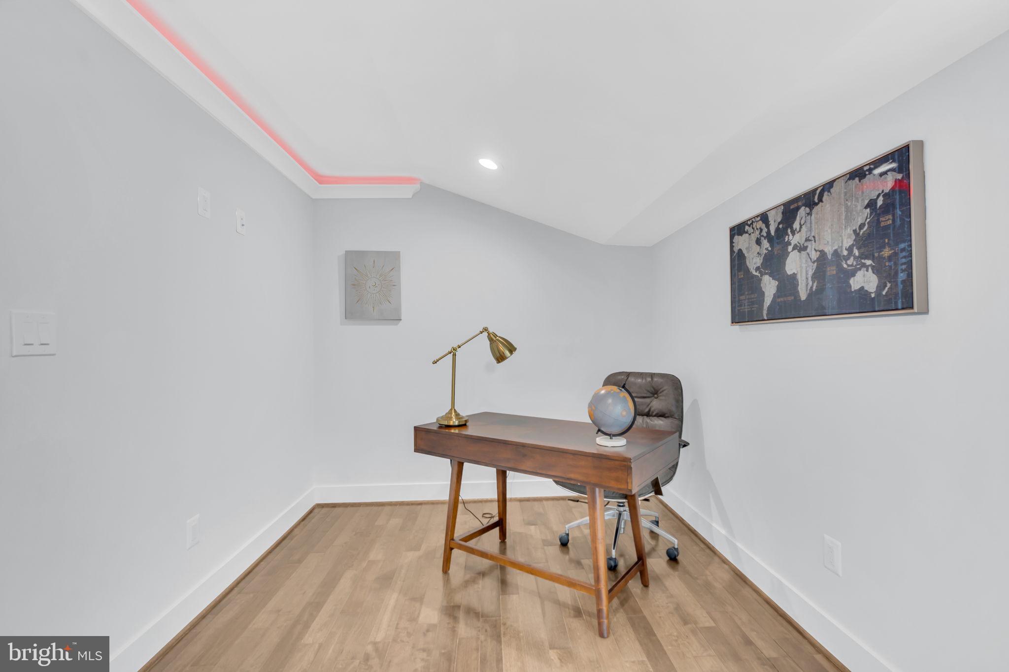 ALEXANDRIA - Residential