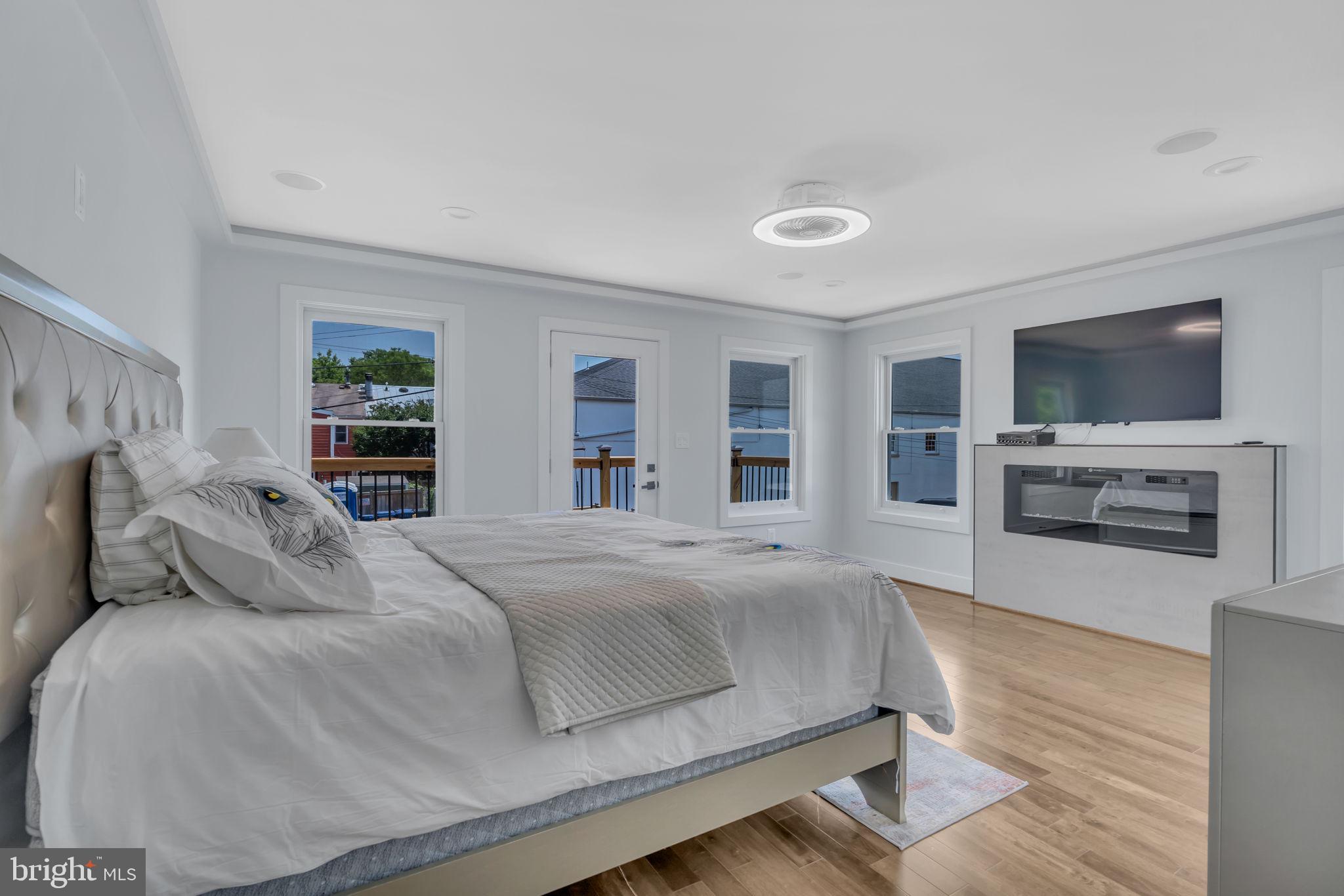 ALEXANDRIA - Residential