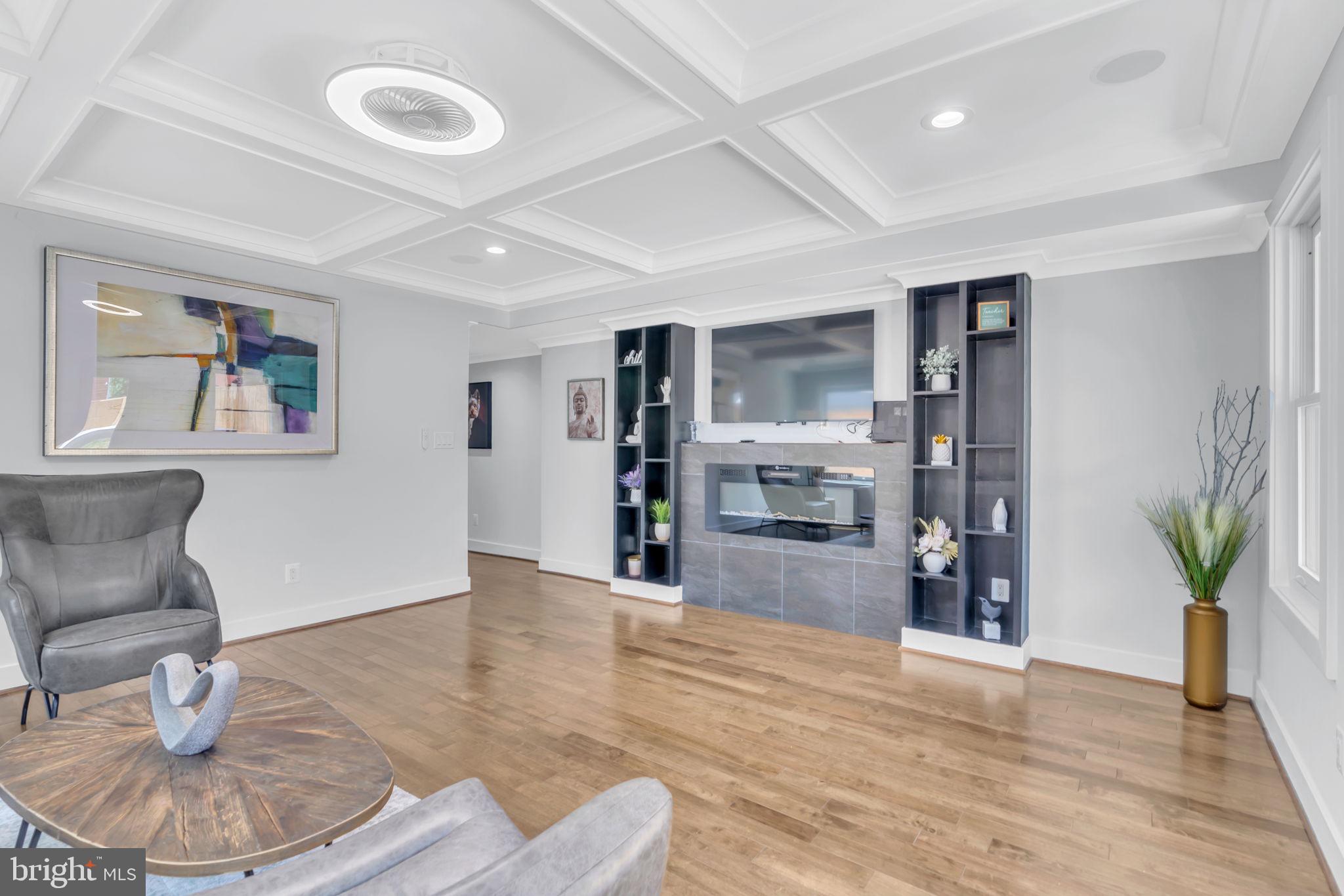 ALEXANDRIA - Residential