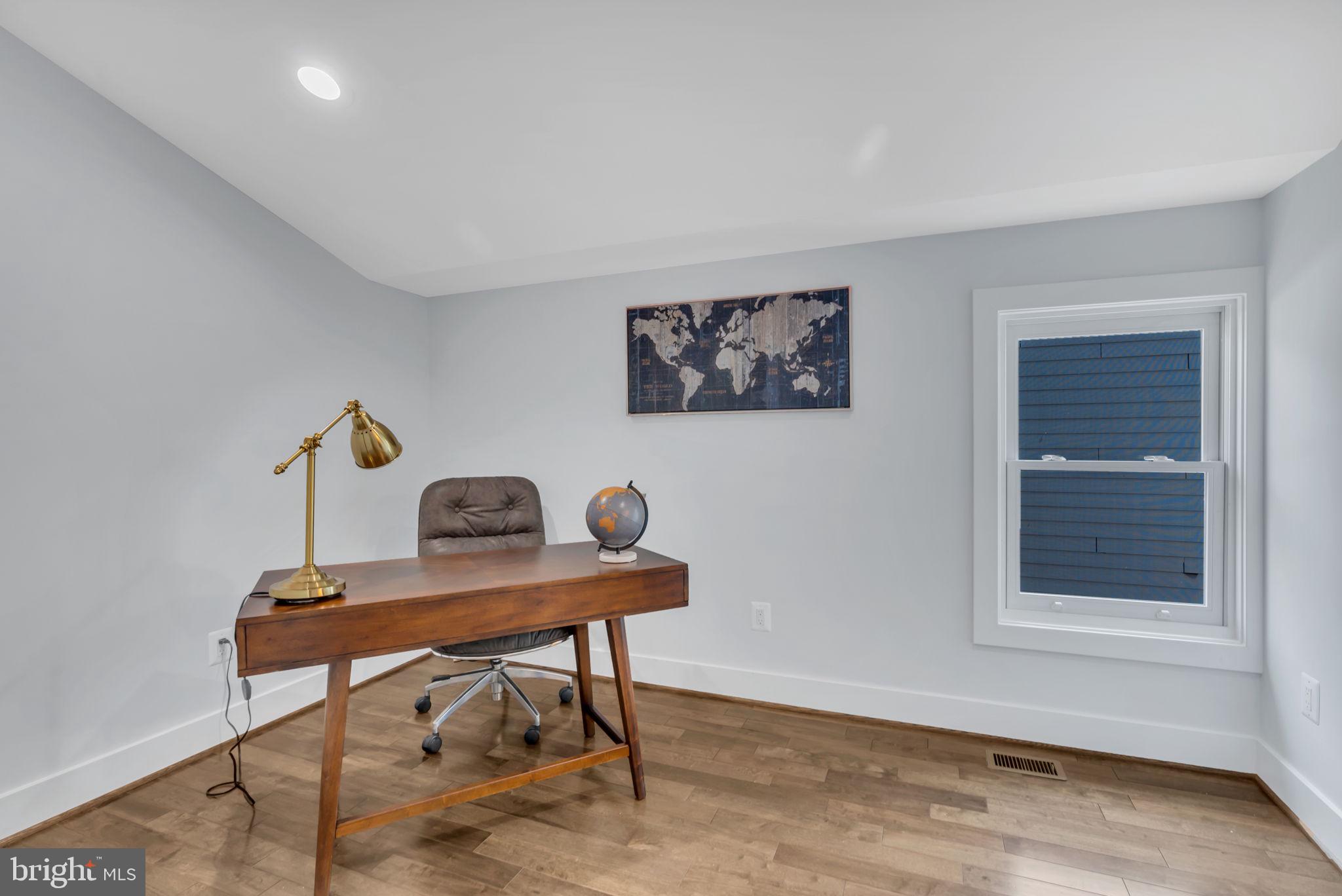 ALEXANDRIA - Residential