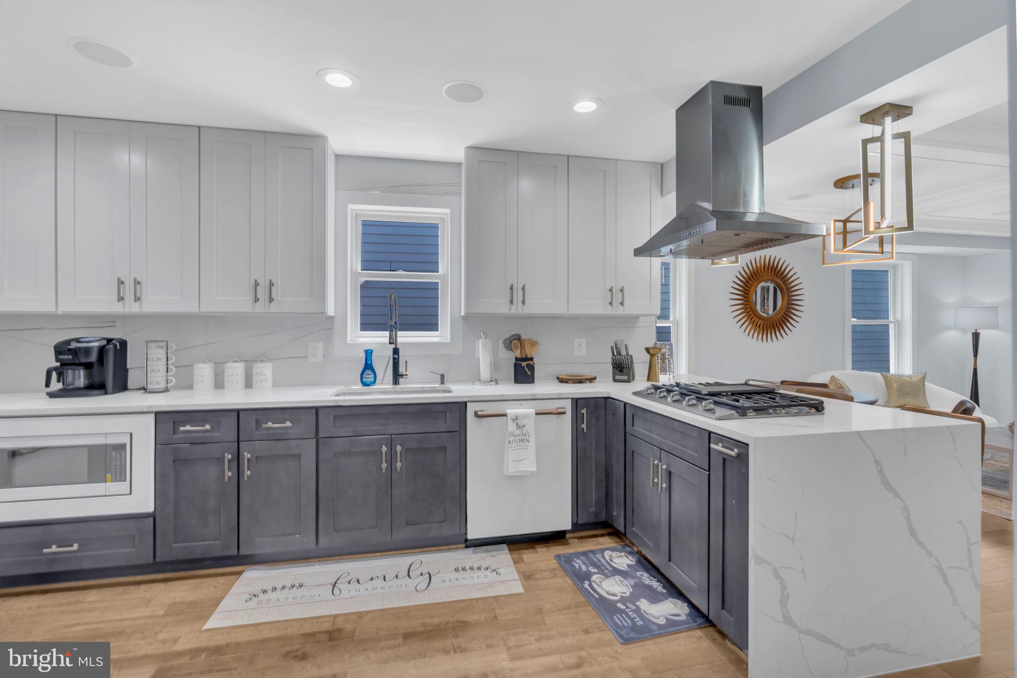 ALEXANDRIA - Residential