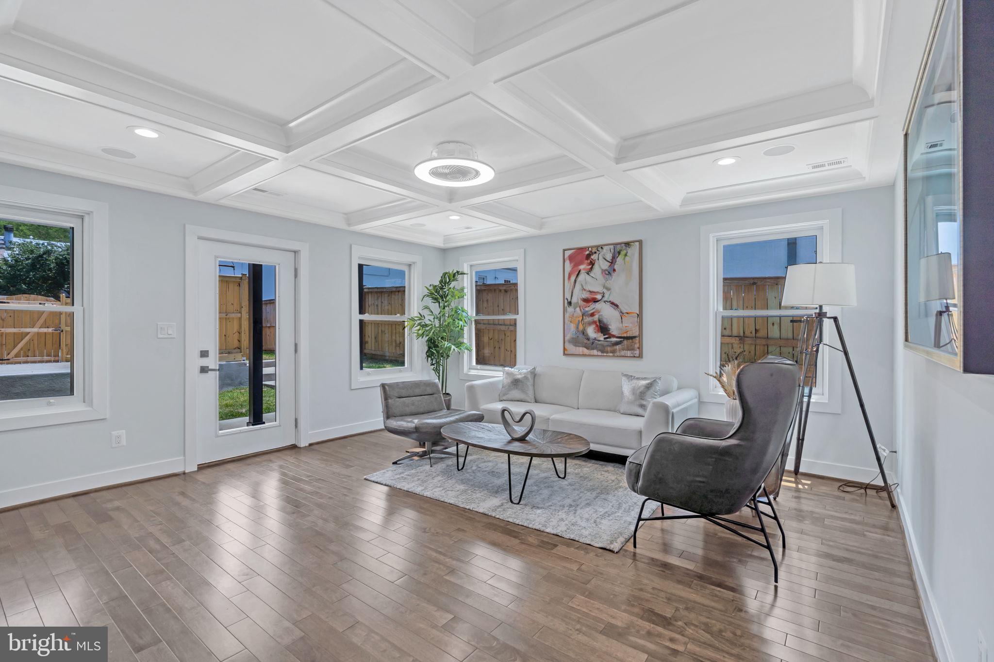 ALEXANDRIA - Residential