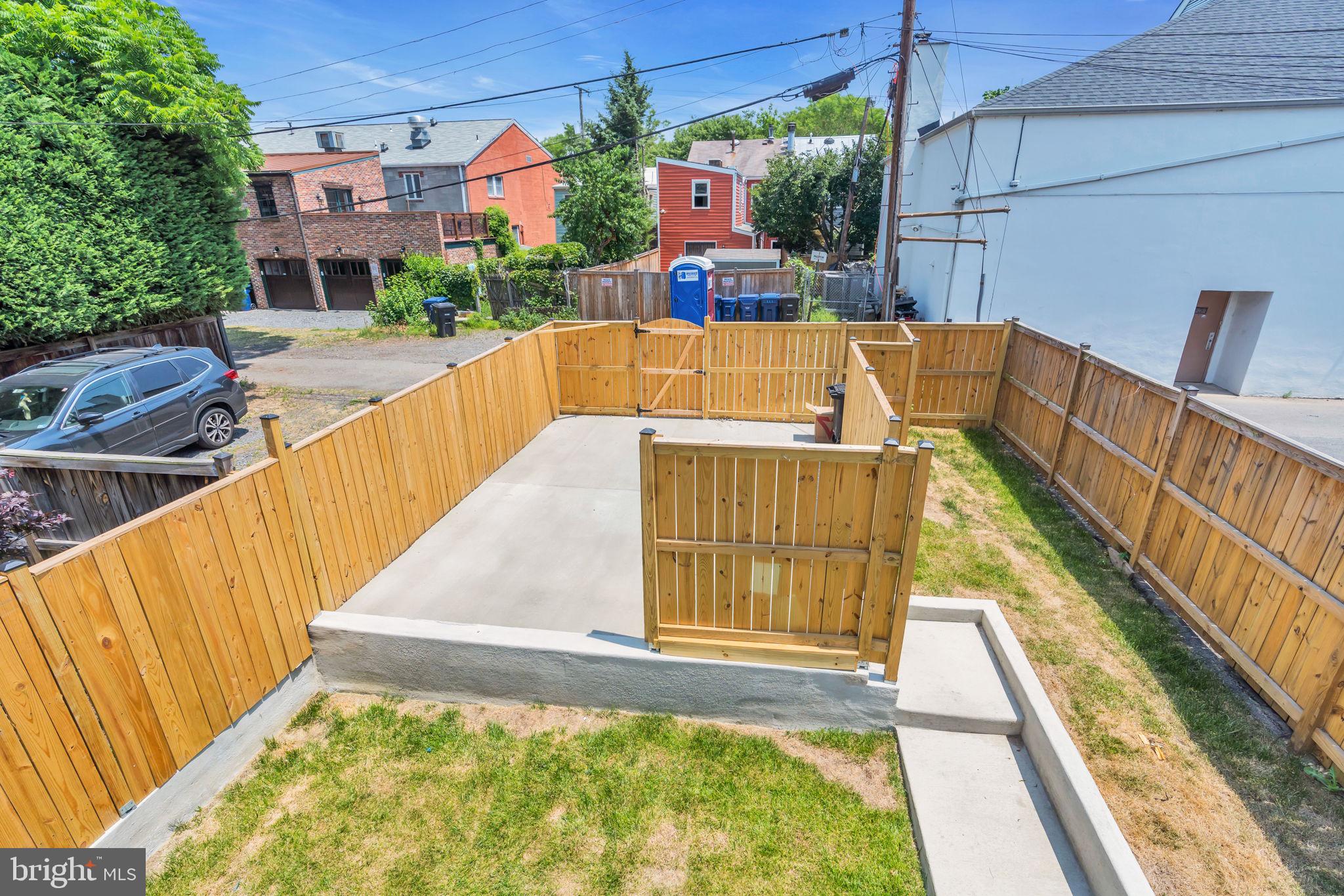 ALEXANDRIA - Residential