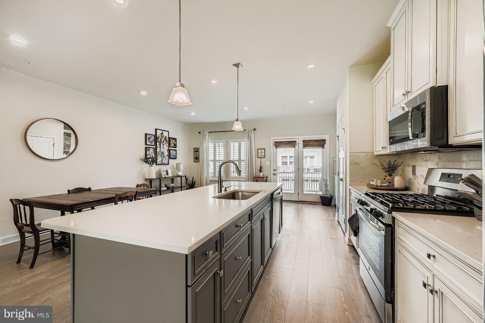 GREENLEIGH AT CROSSROADS - Residential