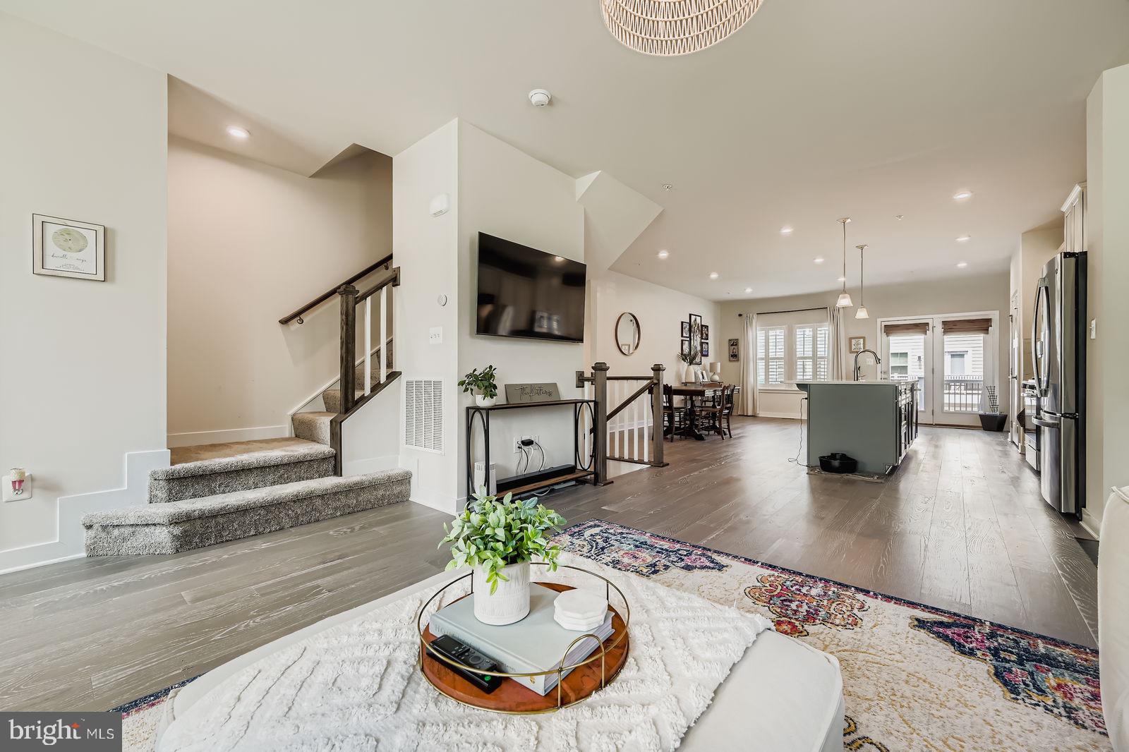 GREENLEIGH AT CROSSROADS - Residential