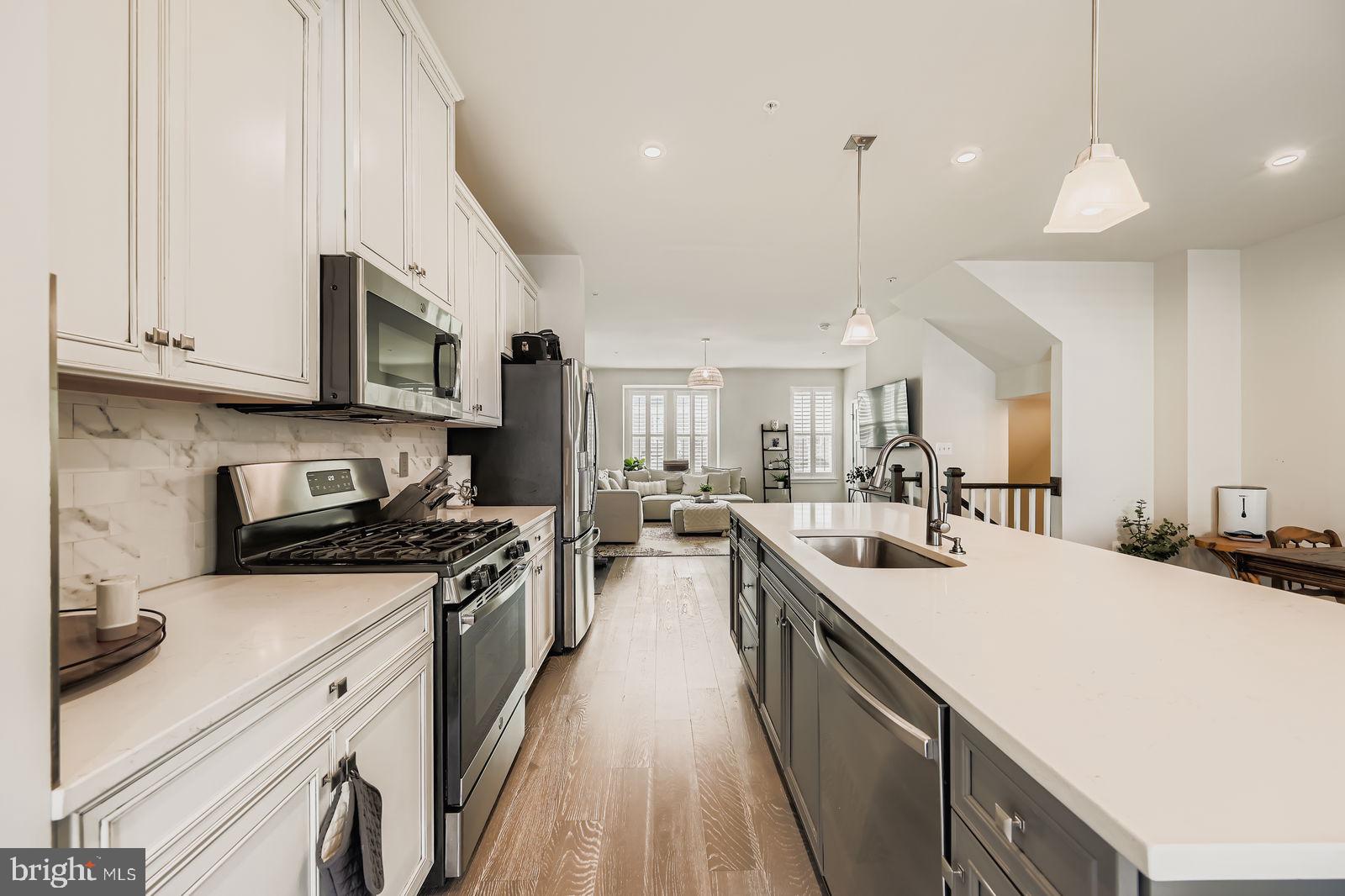 GREENLEIGH AT CROSSROADS - Residential