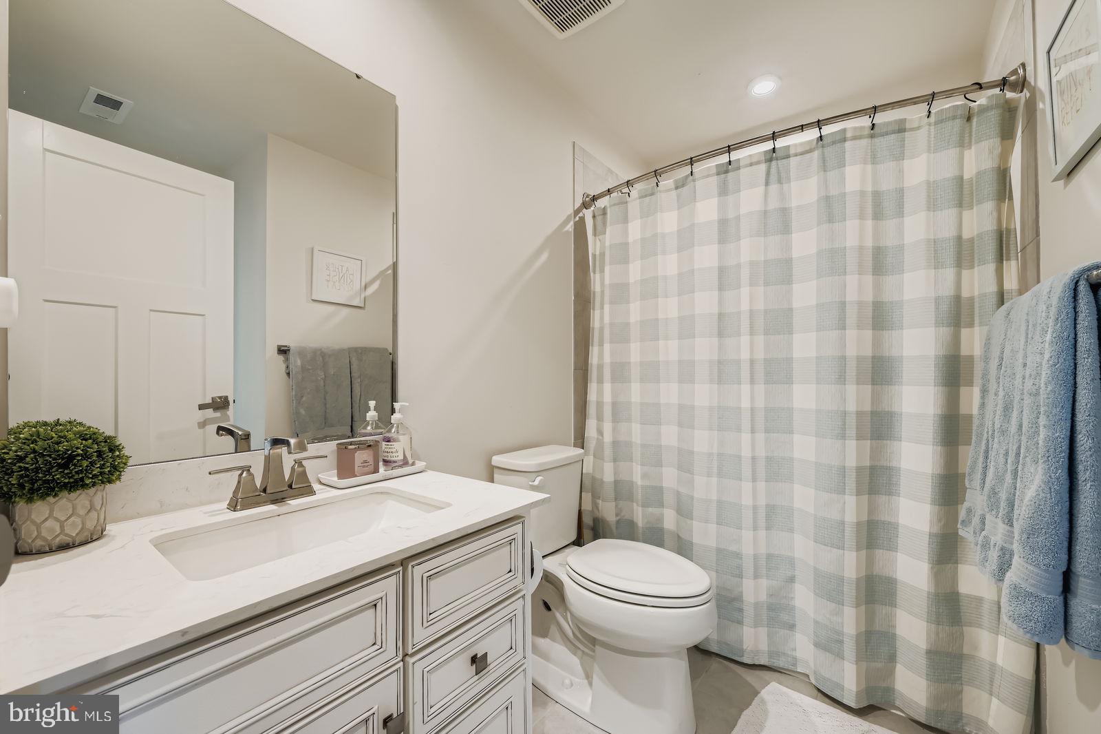 GREENLEIGH AT CROSSROADS - Residential