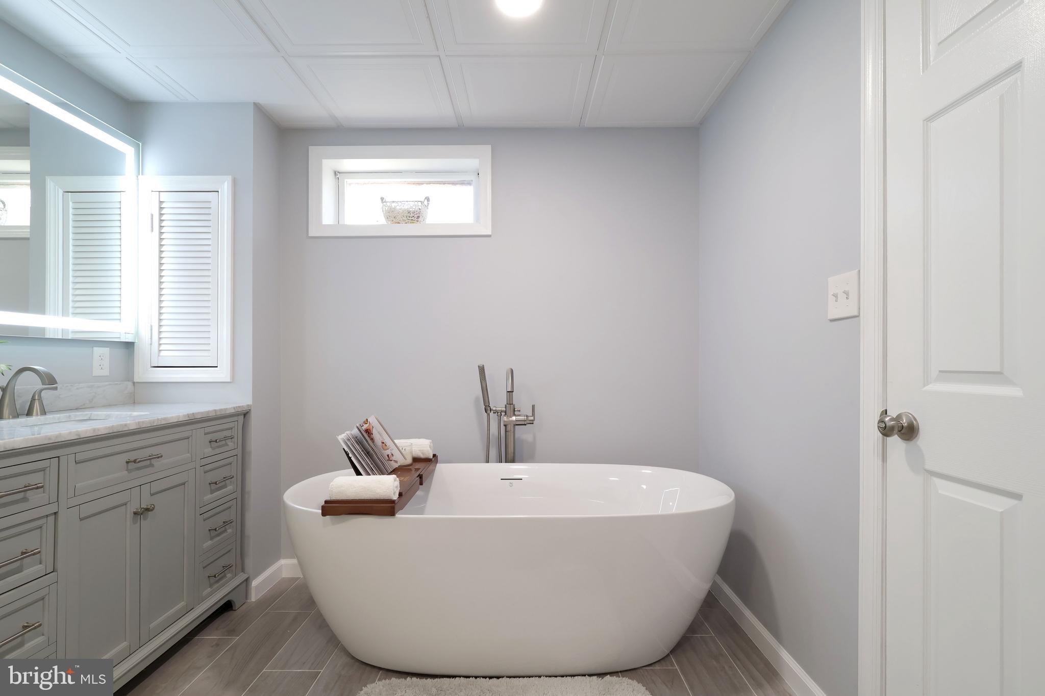 VALLEY VISTA - Residential