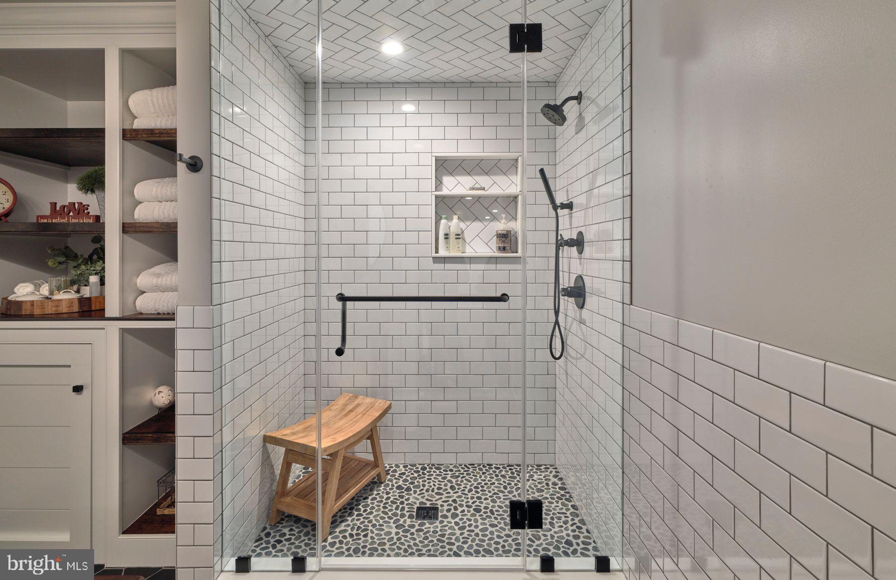 CEDAR GLEN - Residential