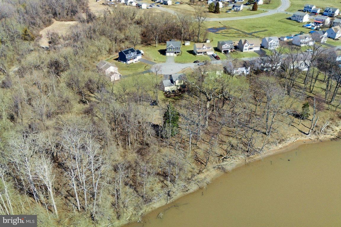 KENSINGTON COURTS - Residential