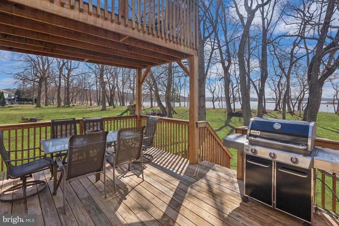 KENSINGTON COURTS - Residential