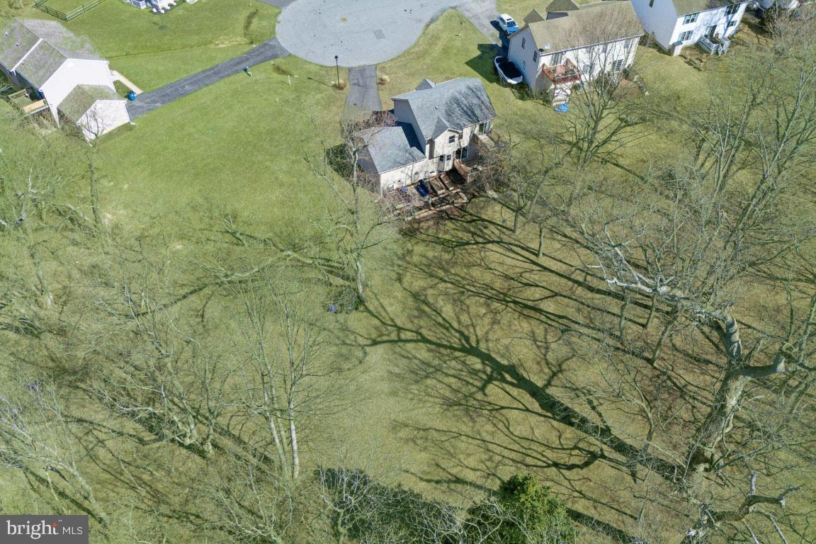 KENSINGTON COURTS - Residential