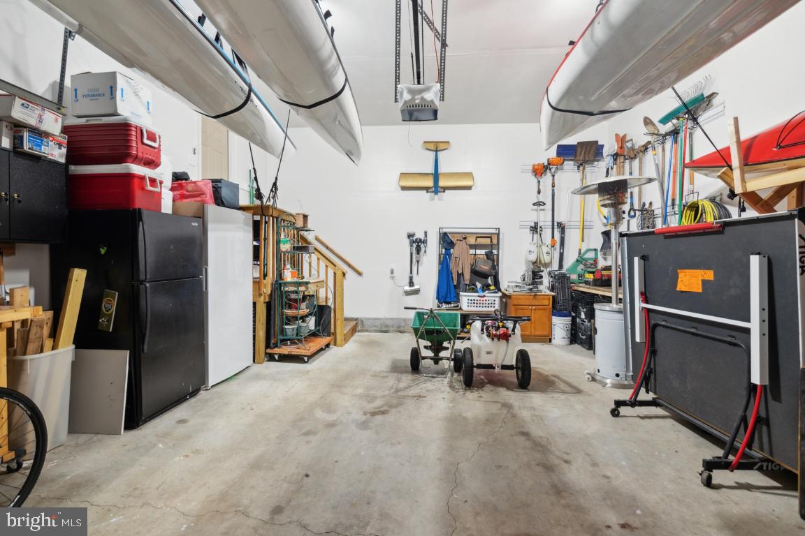 KENSINGTON COURTS - Residential