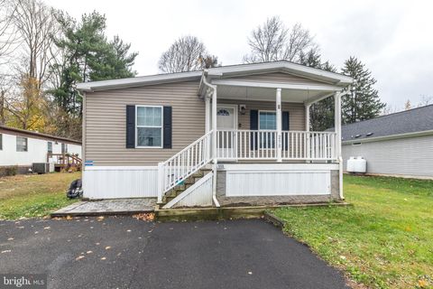 250 WOODED DRIVE DOYLESTOWN PA 18901