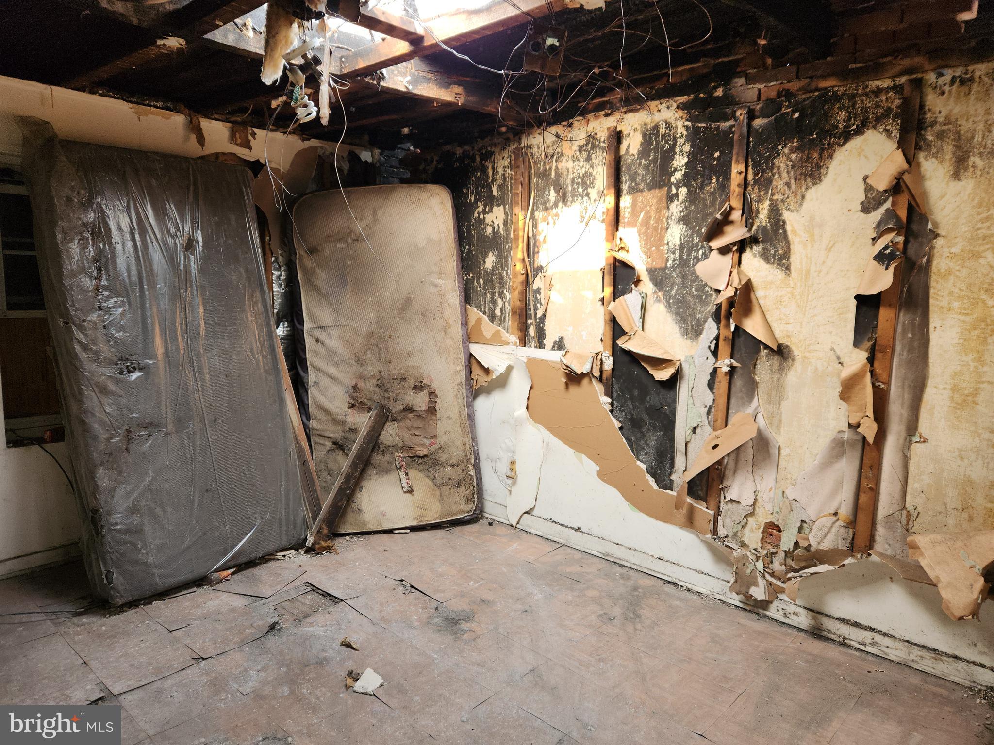 MOUNT CLARE - Residential