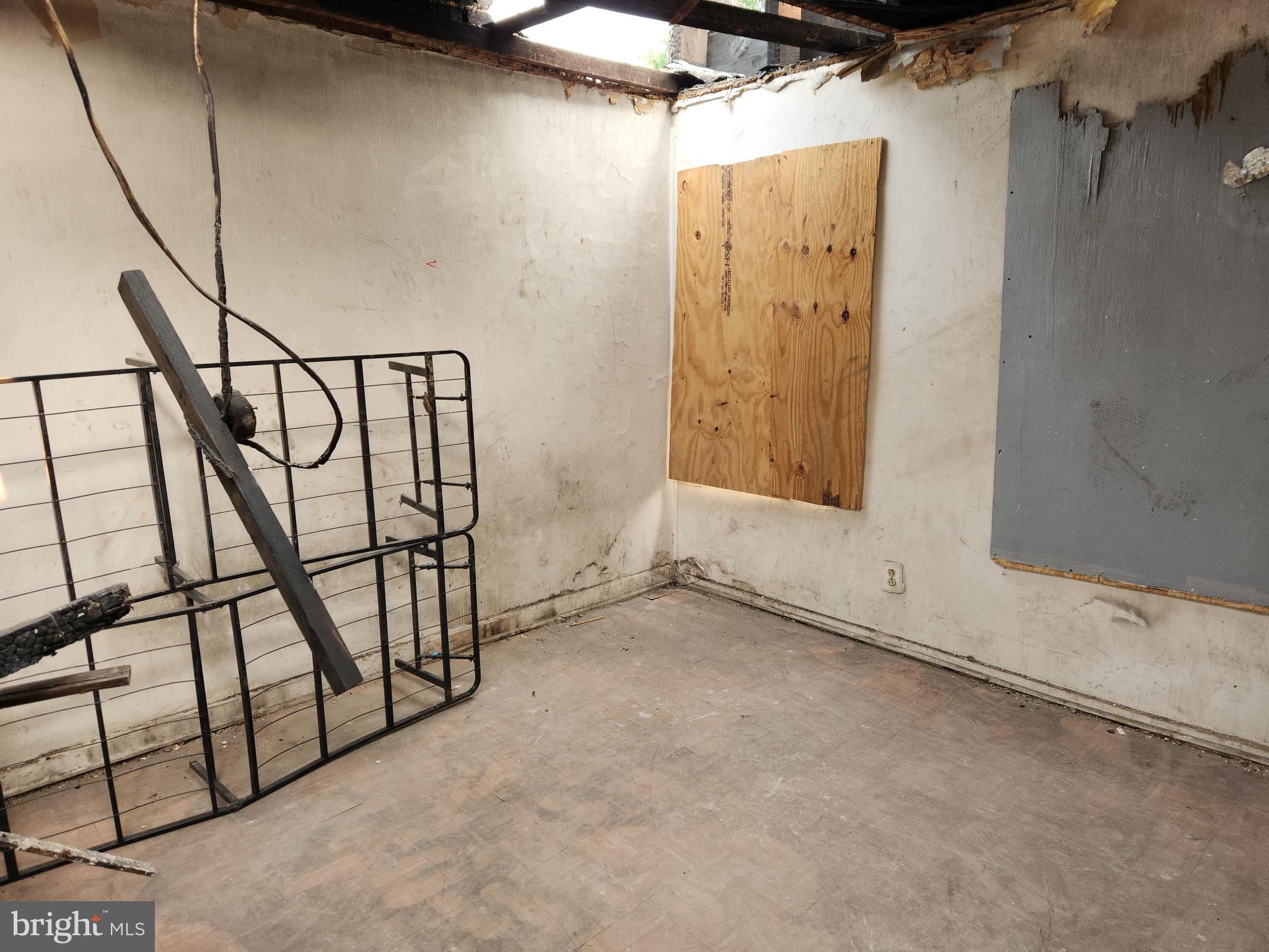 MOUNT CLARE - Residential