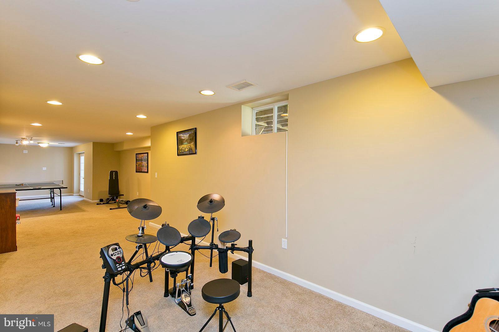 CHIMNEY HILL ESTATES - Residential