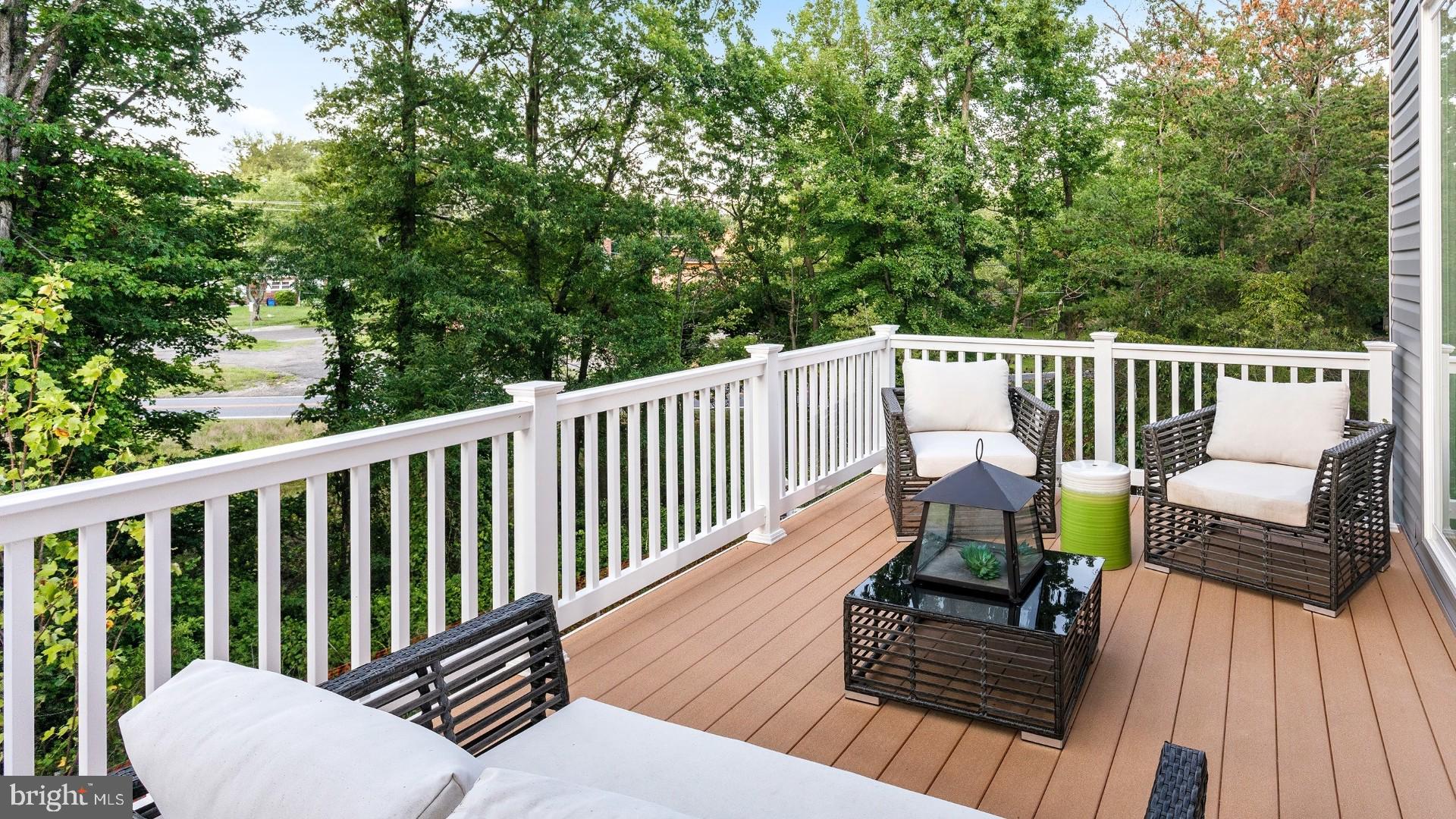 MARY'S LANDING - Residential