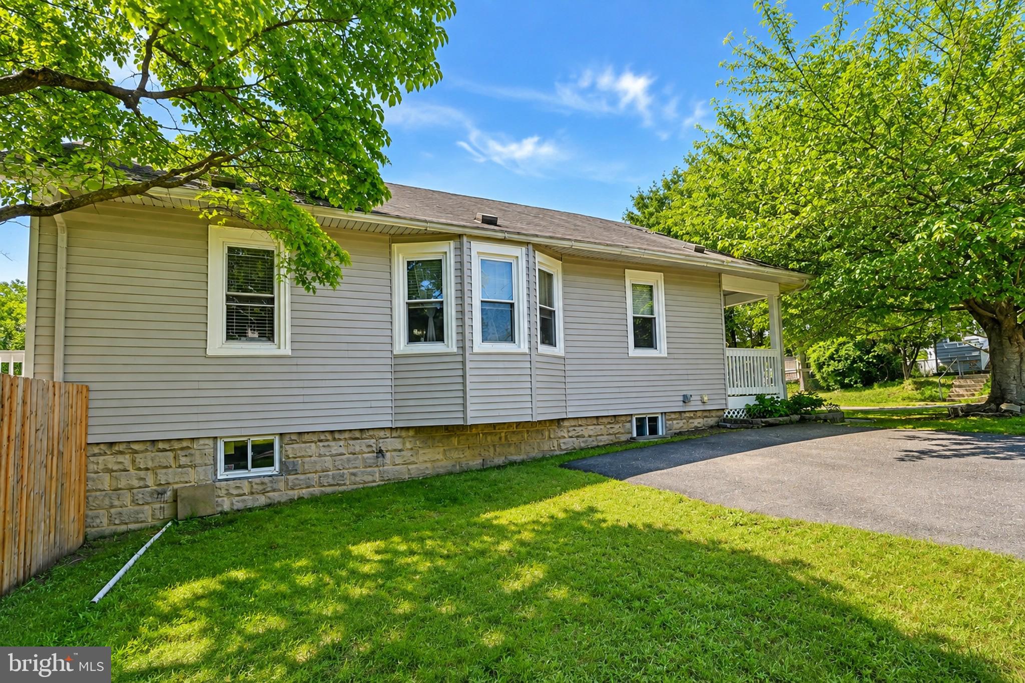 103 S CEDAR AVENUE