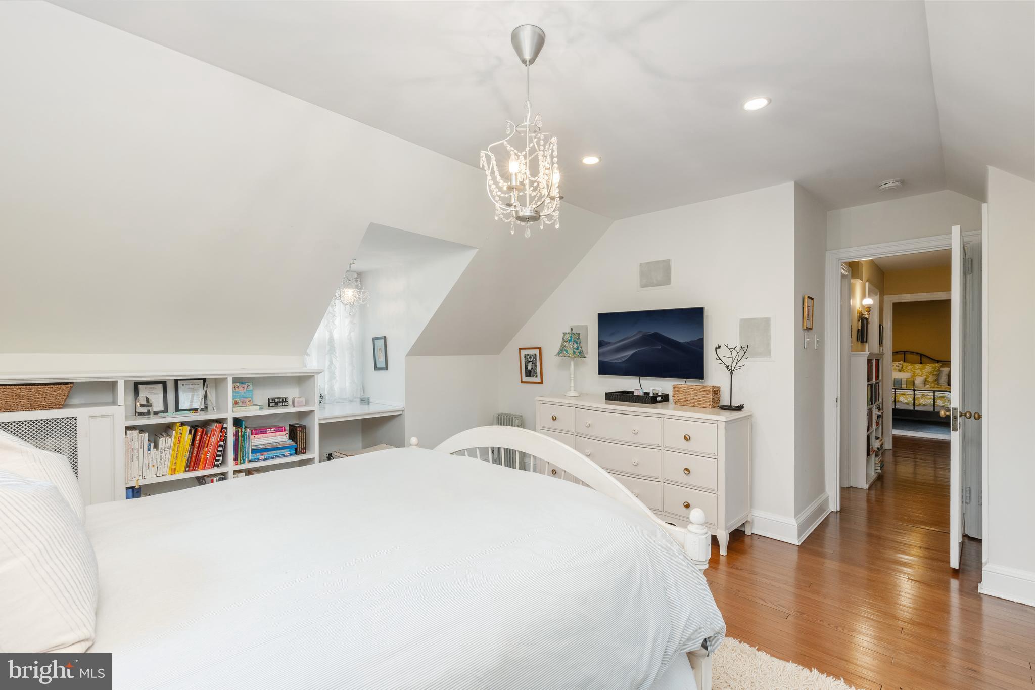 BRYN MAWR - Residential