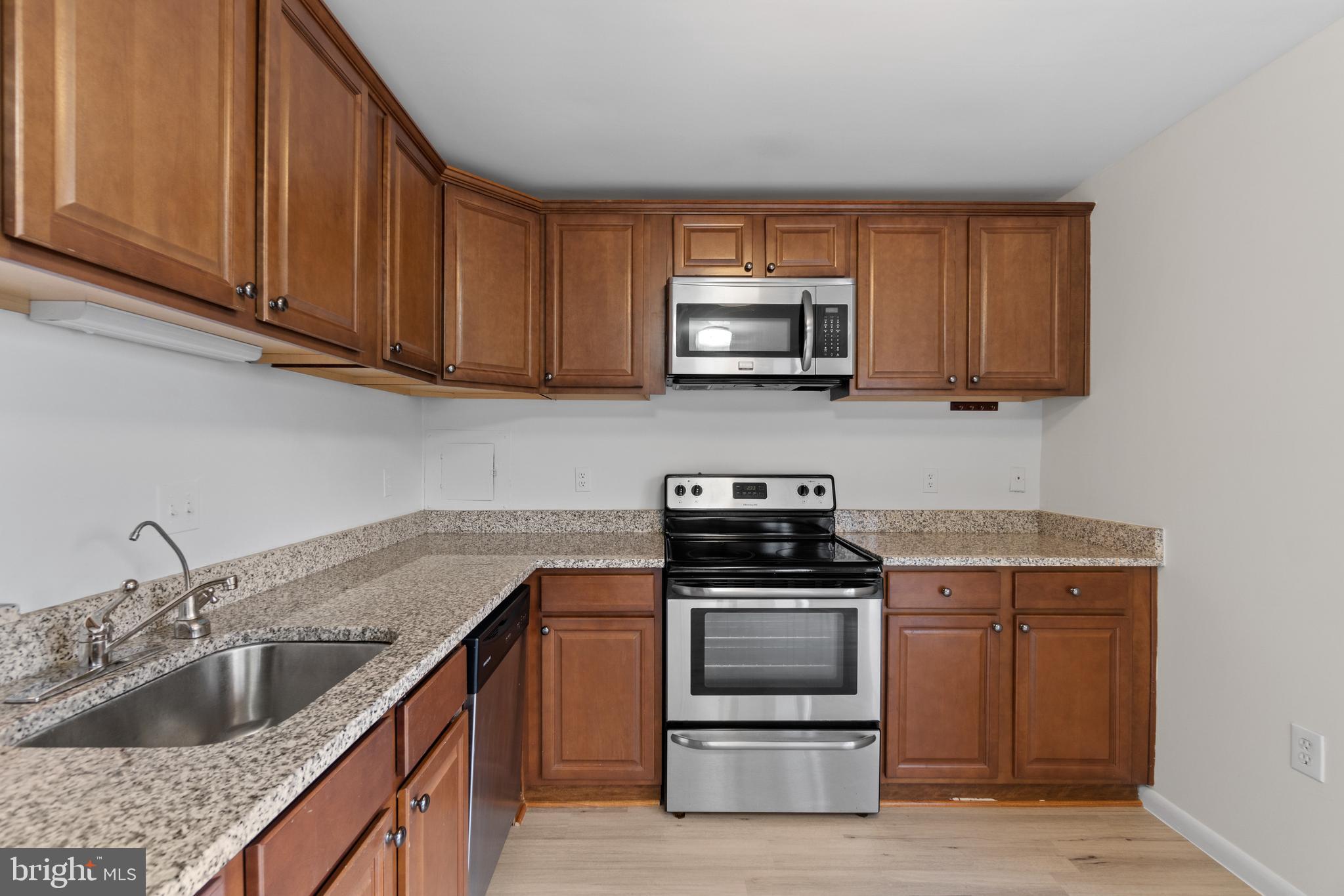 FORT ELLSWORTH - Residential