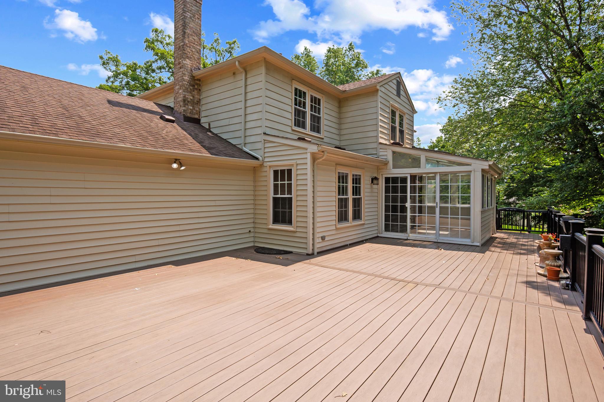 STONEGATE - Residential