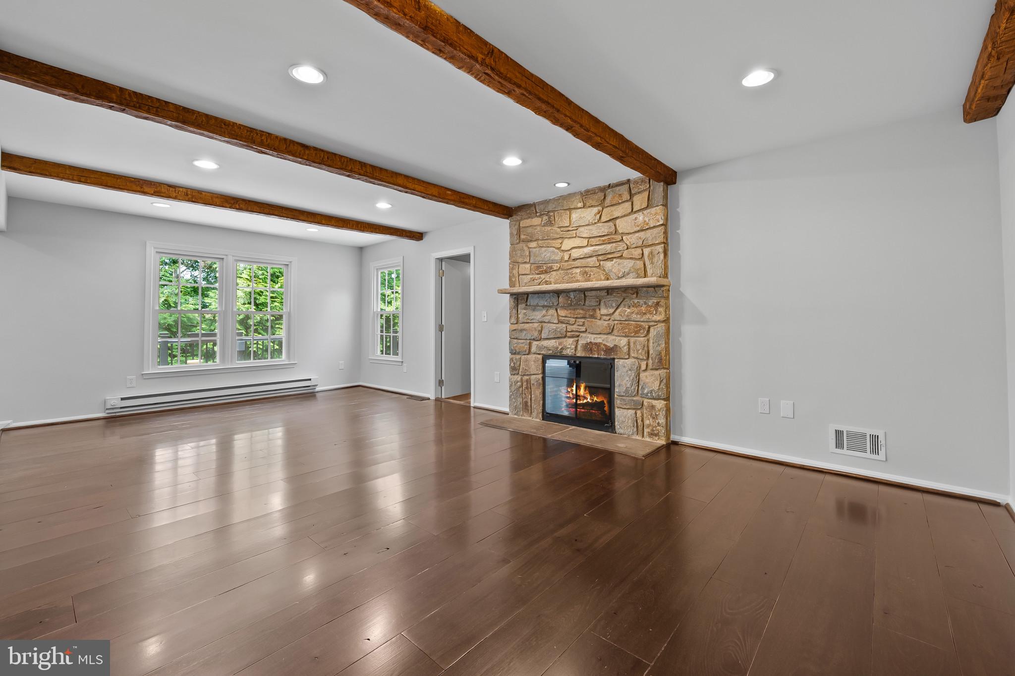 STONEGATE - Residential